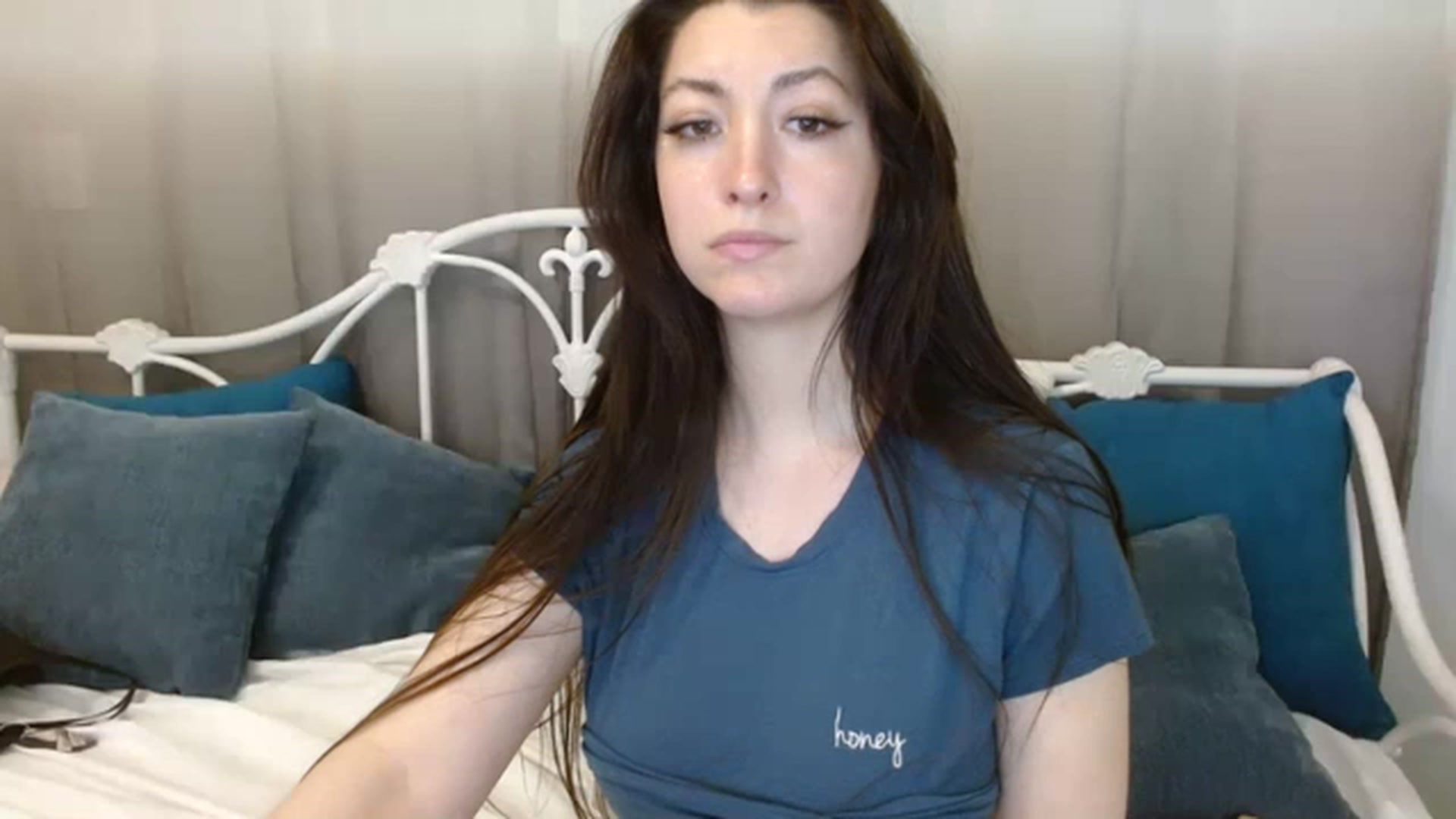 Gallery image thumbnail from DallasOhMy's myfreecams stream on, 04/19/2023, 24:00 image 13 of 20