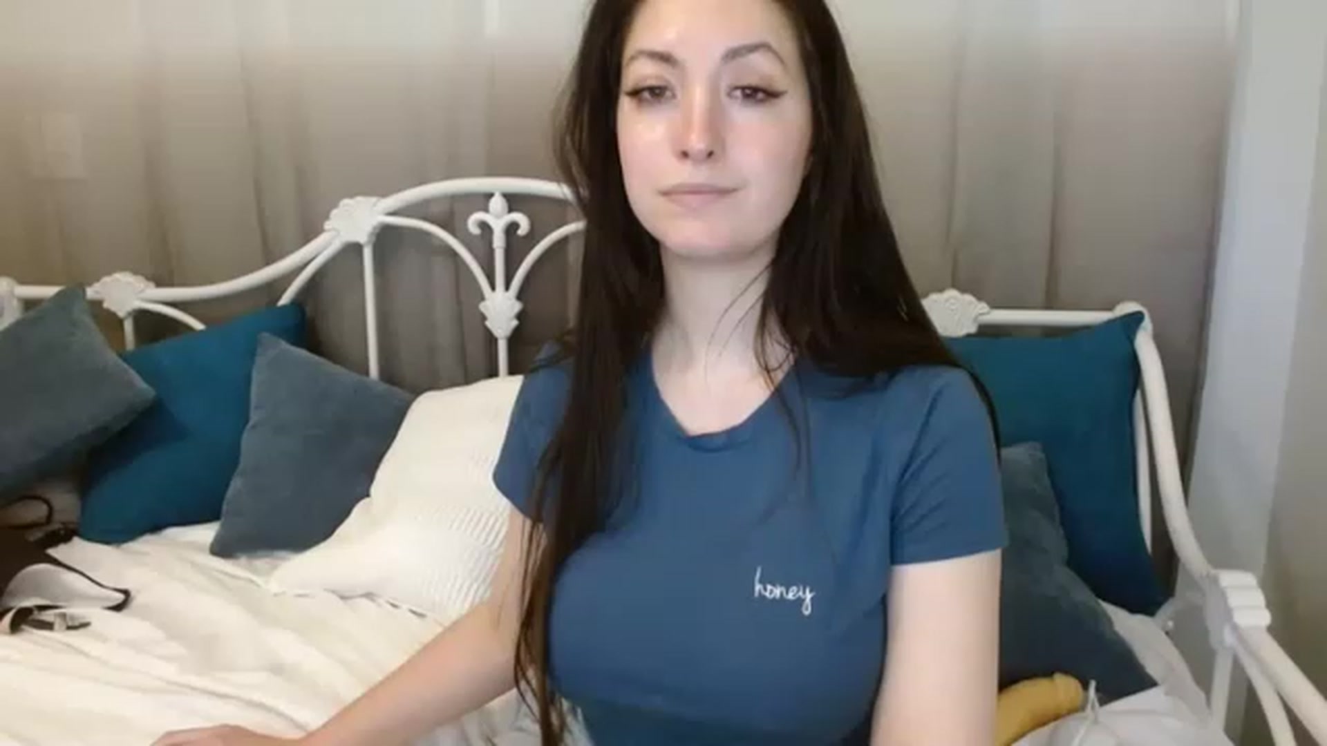 Gallery image thumbnail from DallasOhMy's myfreecams stream on, 04/19/2023, 02:54 image 9 of 20