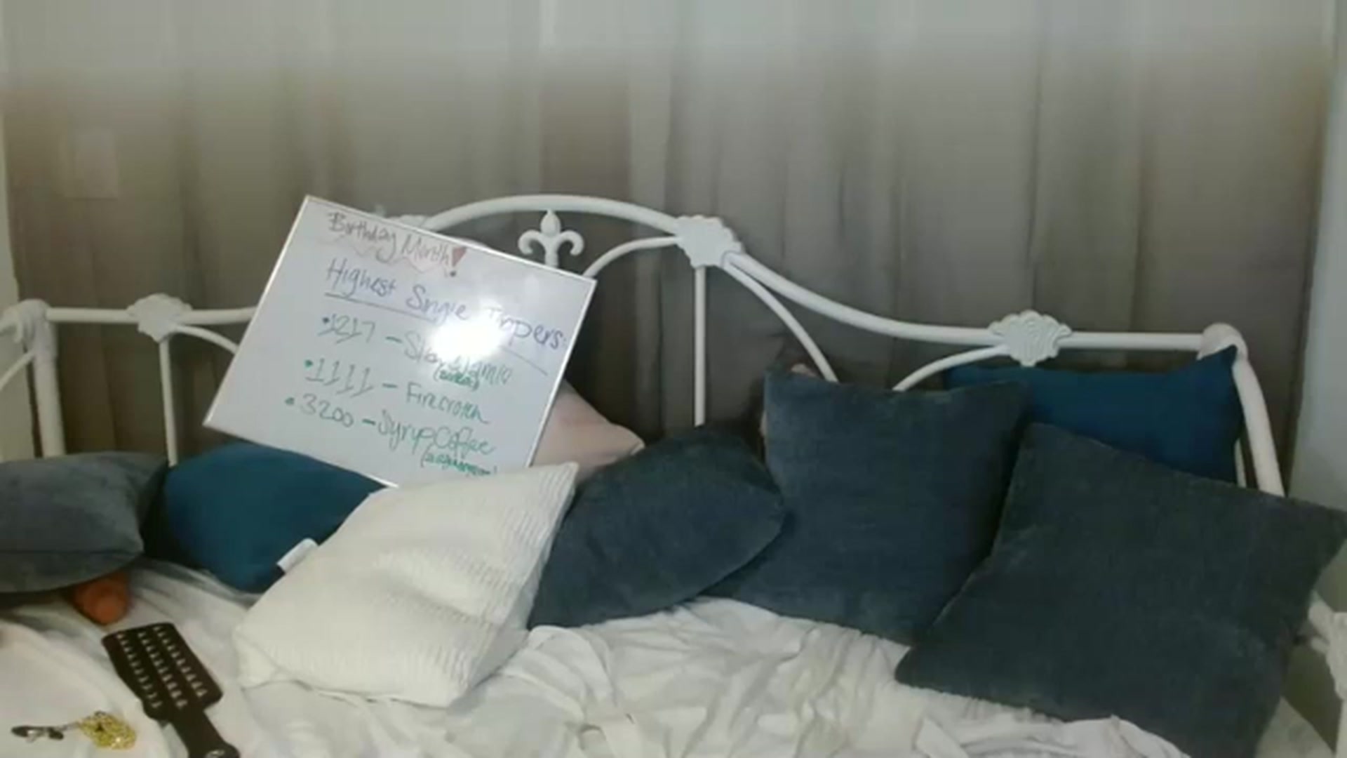 Gallery image thumbnail from DallasOhMy's myfreecams stream on, 05/02/2023, 02:23 image 19 of 20