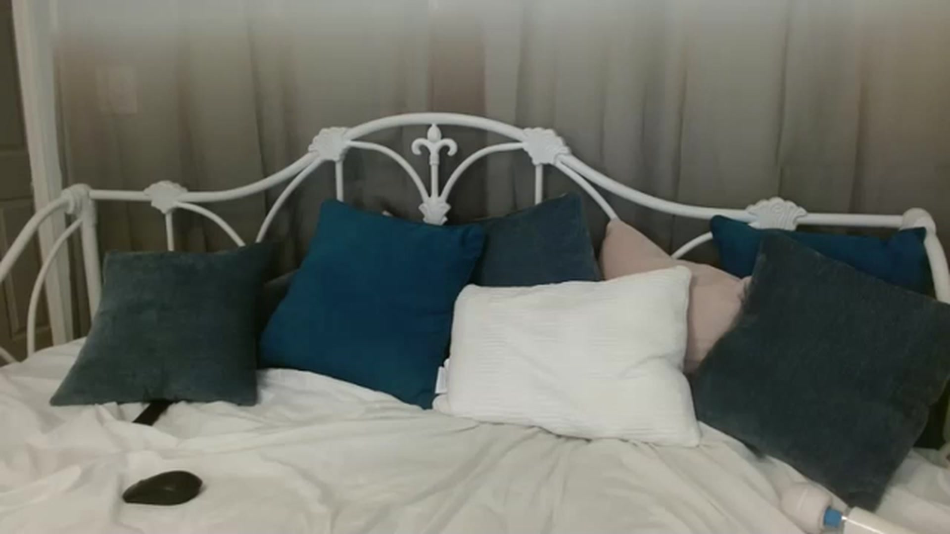 Gallery image thumbnail from DallasOhMy's myfreecams stream on, 05/05/2023, 18:26 image 7 of 20
