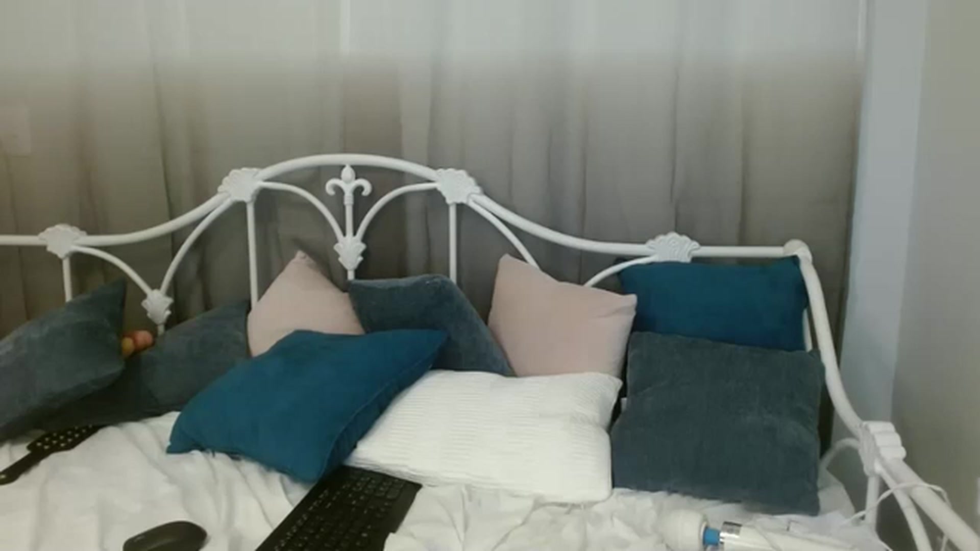 Gallery image thumbnail from DallasOhMy's myfreecams stream on, 05/06/2023, 03:18 image 4 of 20