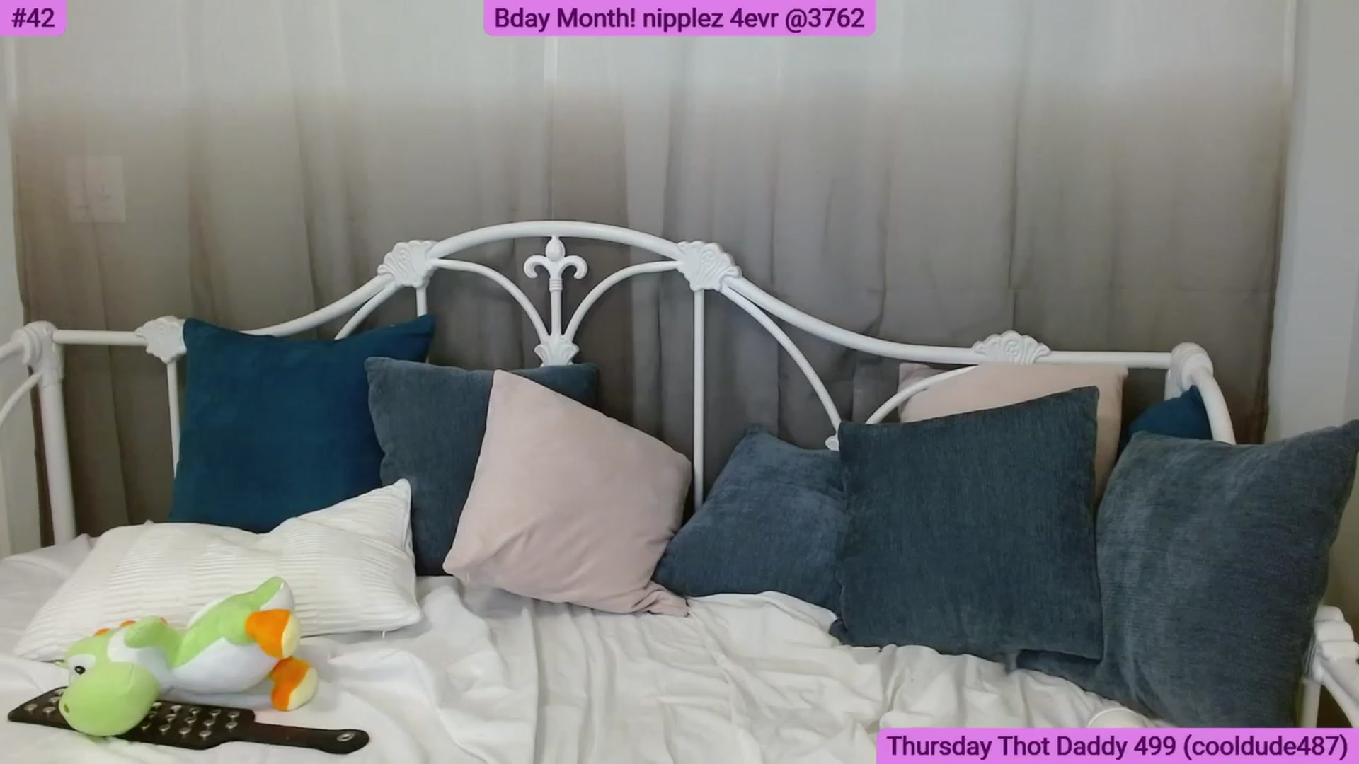 Gallery image thumbnail from DallasOhMy's myfreecams stream on, 05/26/2023, 03:22 image 3 of 20