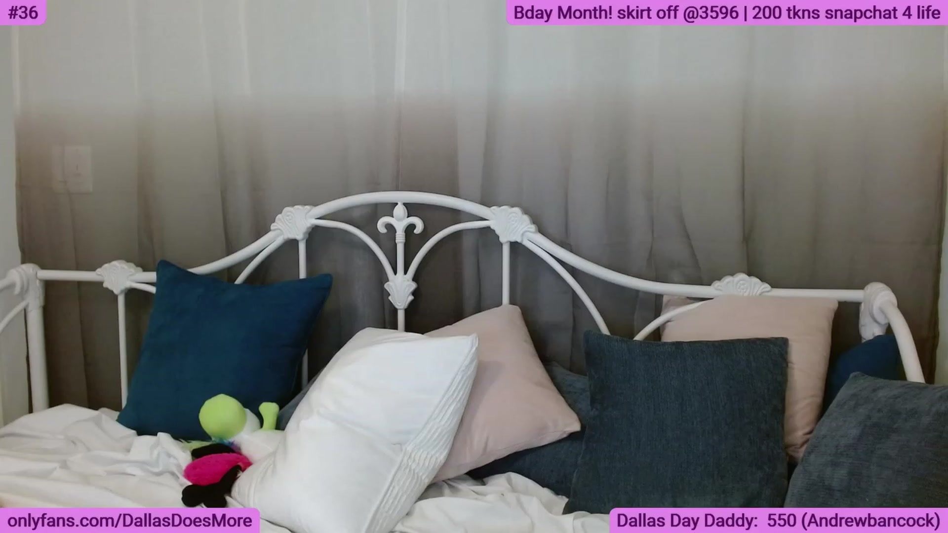 Gallery image thumbnail from DallasOhMy's myfreecams stream on, 05/28/2023, 23:03 image 16 of 20