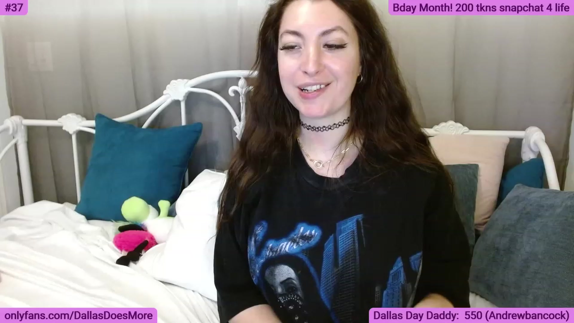 Gallery image thumbnail from DallasOhMy's myfreecams stream on, 05/29/2023, 04:54 image 14 of 20