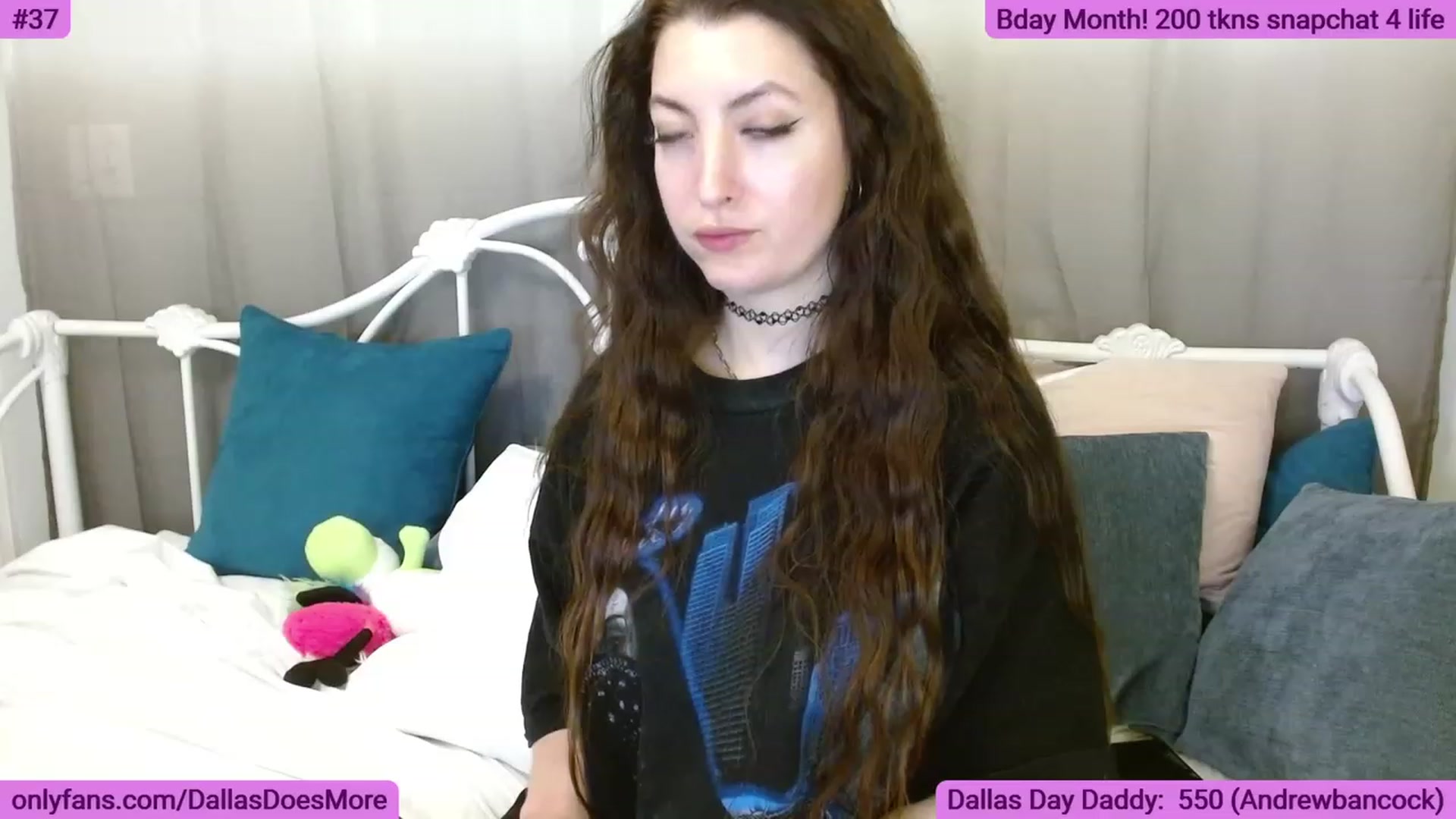 Gallery image thumbnail from DallasOhMy's myfreecams stream on, 05/29/2023, 04:54 image 5 of 20