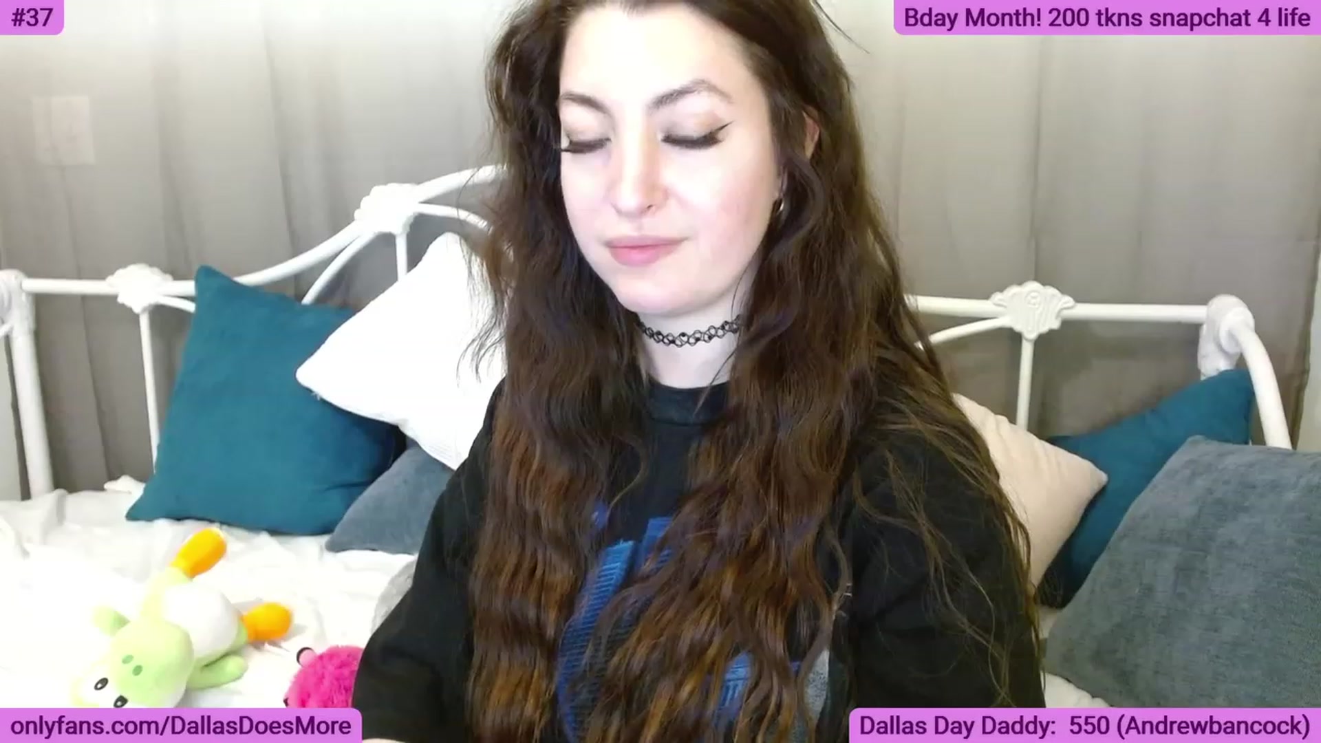 Gallery image thumbnail from DallasOhMy's myfreecams stream on, 05/29/2023, 04:54 image 17 of 20
