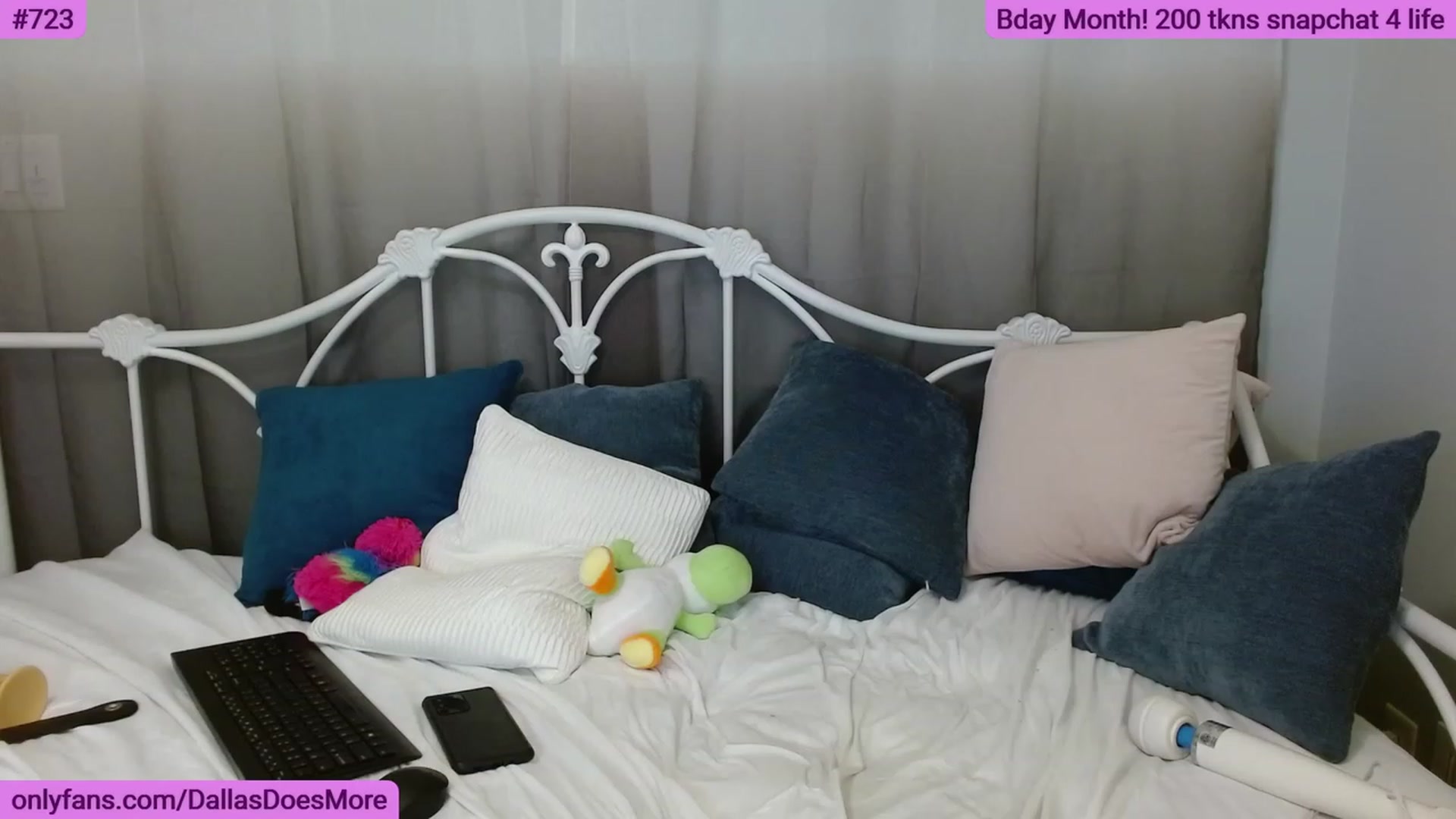 Gallery image thumbnail from DallasOhMy's myfreecams stream on, 06/02/2023, 03:51 image 19 of 20