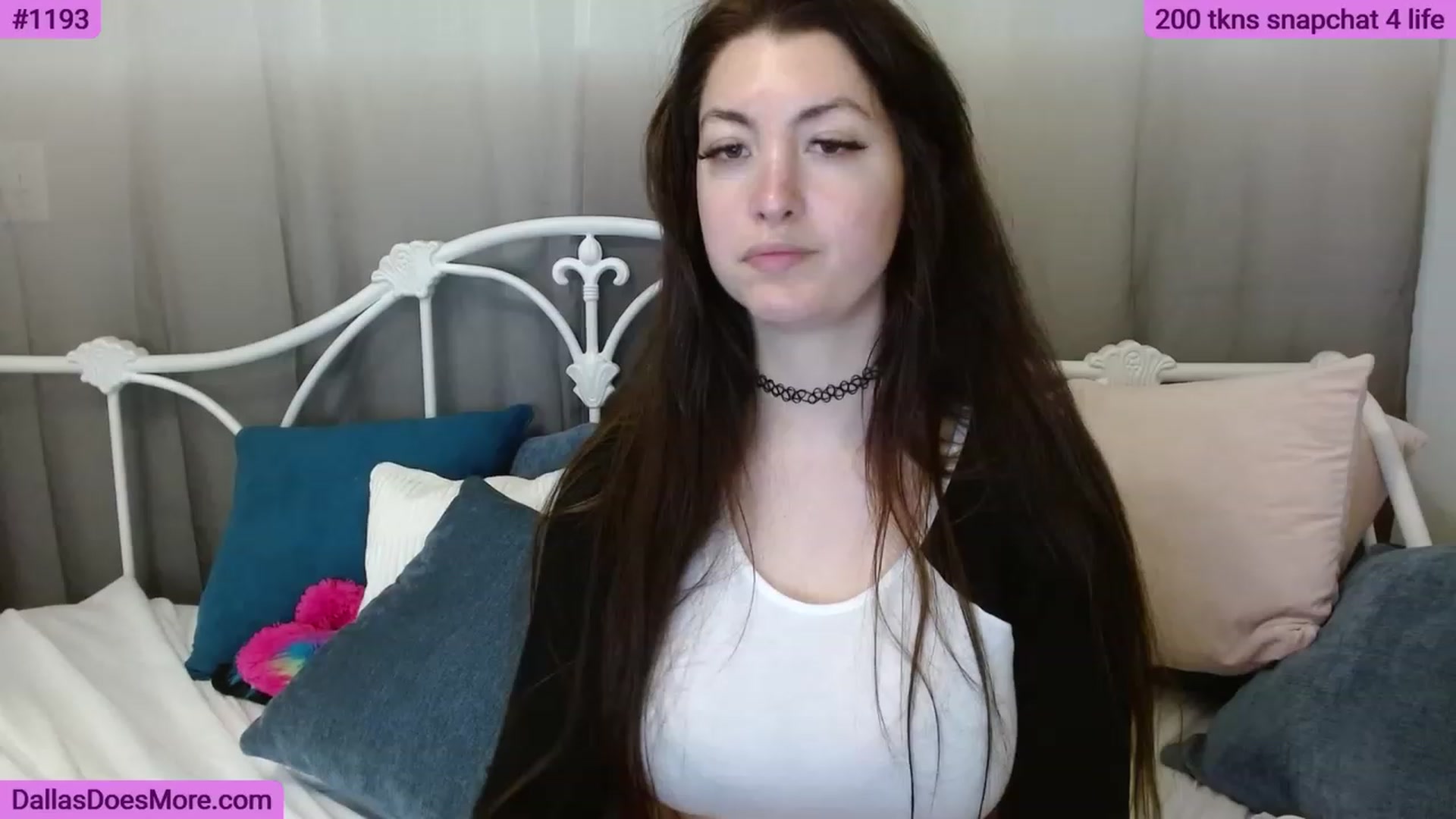 Gallery image thumbnail from DallasOhMy's myfreecams stream on, 06/03/2023, 24:19 image 14 of 20