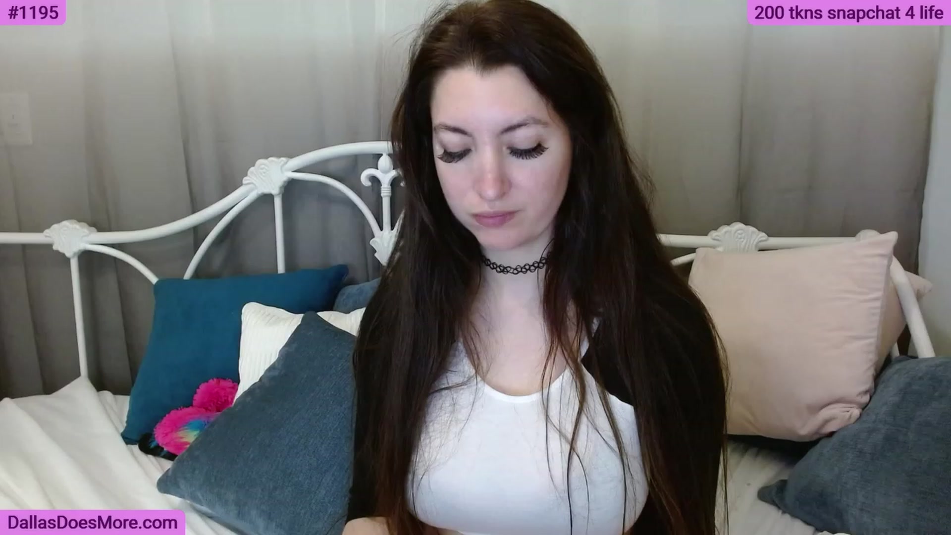 Gallery image thumbnail from DallasOhMy's myfreecams stream on, 06/03/2023, 24:19 image 19 of 20