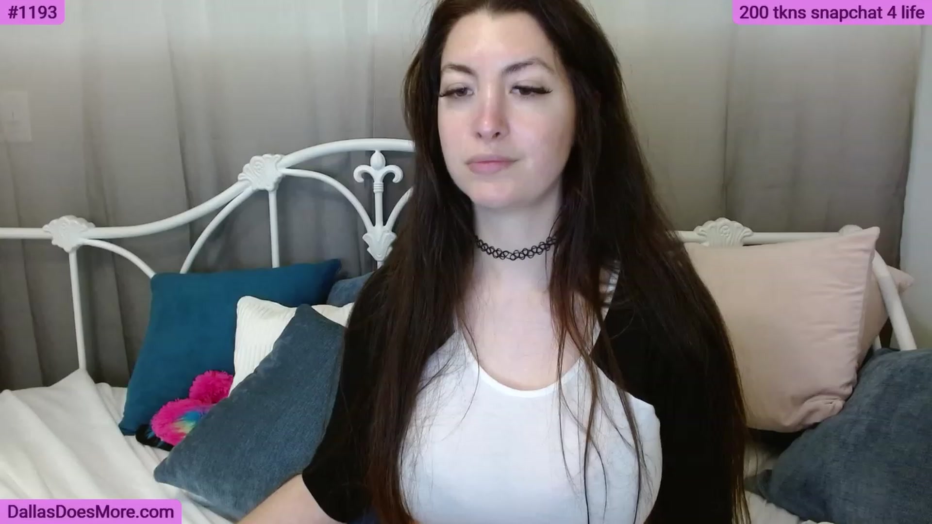 Gallery image thumbnail from DallasOhMy's myfreecams stream on, 06/03/2023, 24:19 image 13 of 20