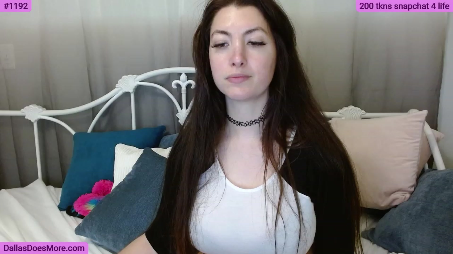 Gallery image thumbnail from DallasOhMy's myfreecams stream on, 06/03/2023, 24:19 image 12 of 20