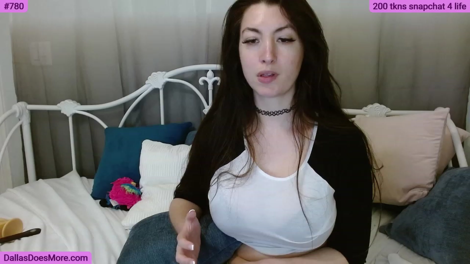 Gallery image thumbnail from DallasOhMy's myfreecams stream on, 06/03/2023, 02:09 image 17 of 20