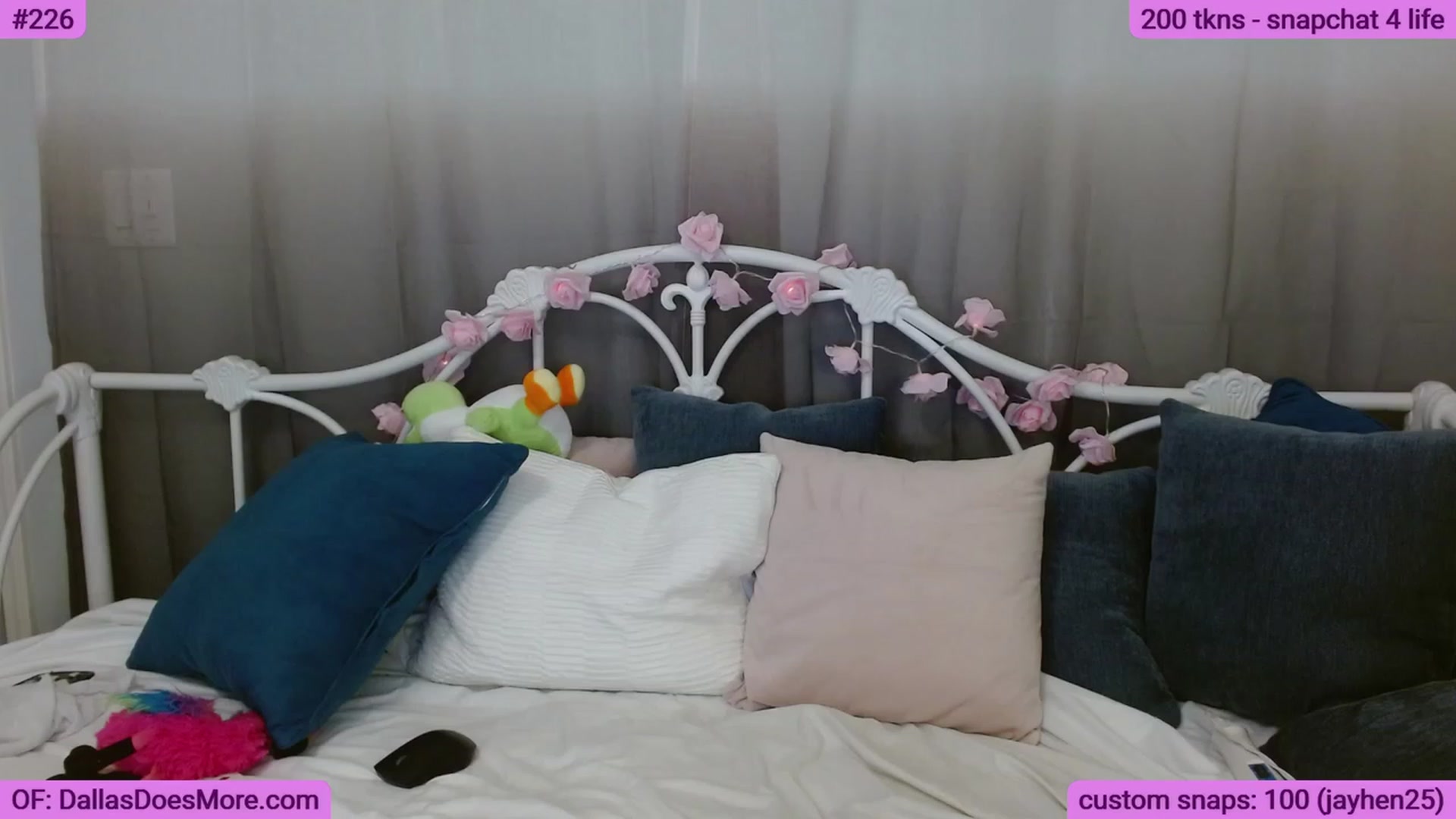 Gallery image thumbnail from DallasOhMy's myfreecams stream on, 06/25/2023, 22:09 image 1 of 20
