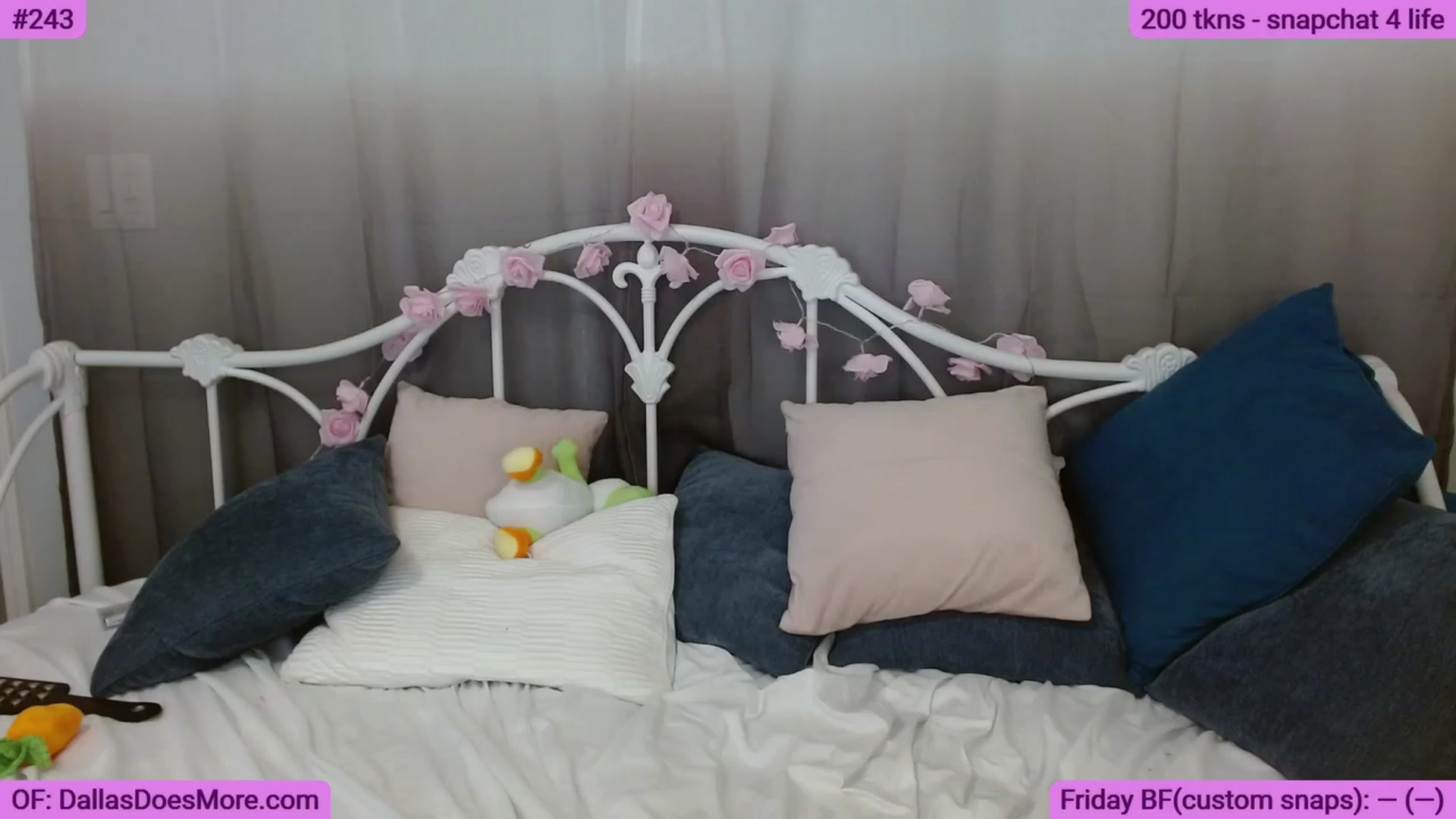 Gallery image thumbnail from DallasOhMy's myfreecams stream on, 06/30/2023, 18:35 image 3 of 20
