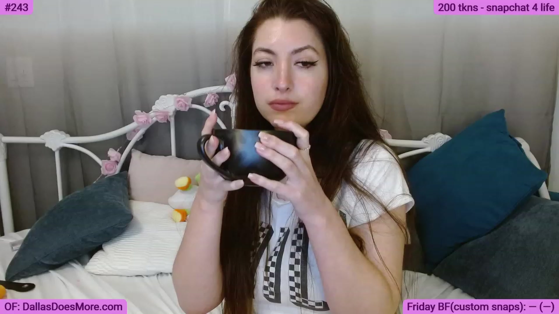 Gallery image thumbnail from DallasOhMy's myfreecams stream on, 06/30/2023, 18:35 image 12 of 20