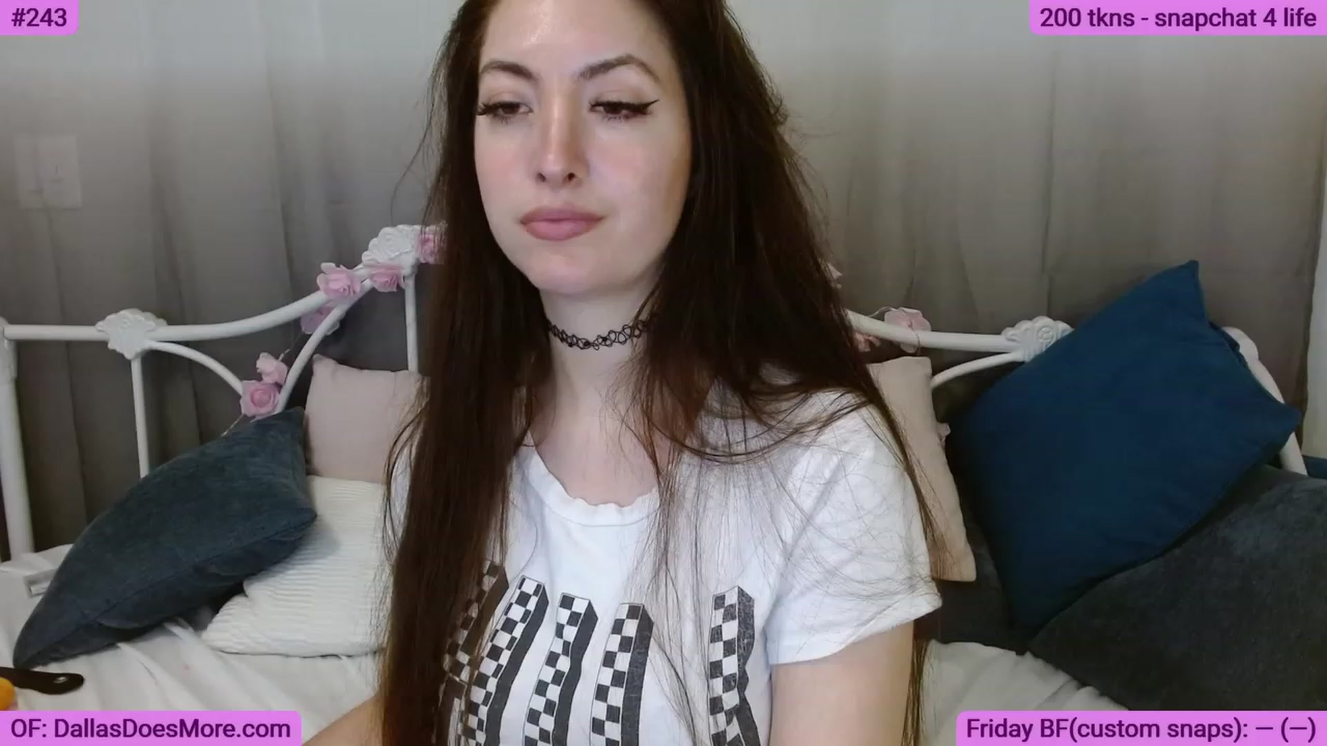 Gallery image thumbnail from DallasOhMy's myfreecams stream on, 06/30/2023, 18:35 image 7 of 20
