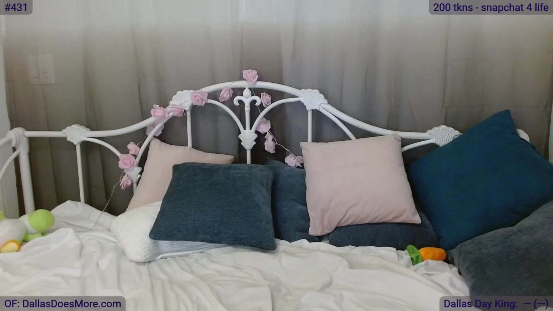 Gallery image thumbnail from DallasOhMy's myfreecams stream on, 07/10/2023, 21:48 image 1 of 20