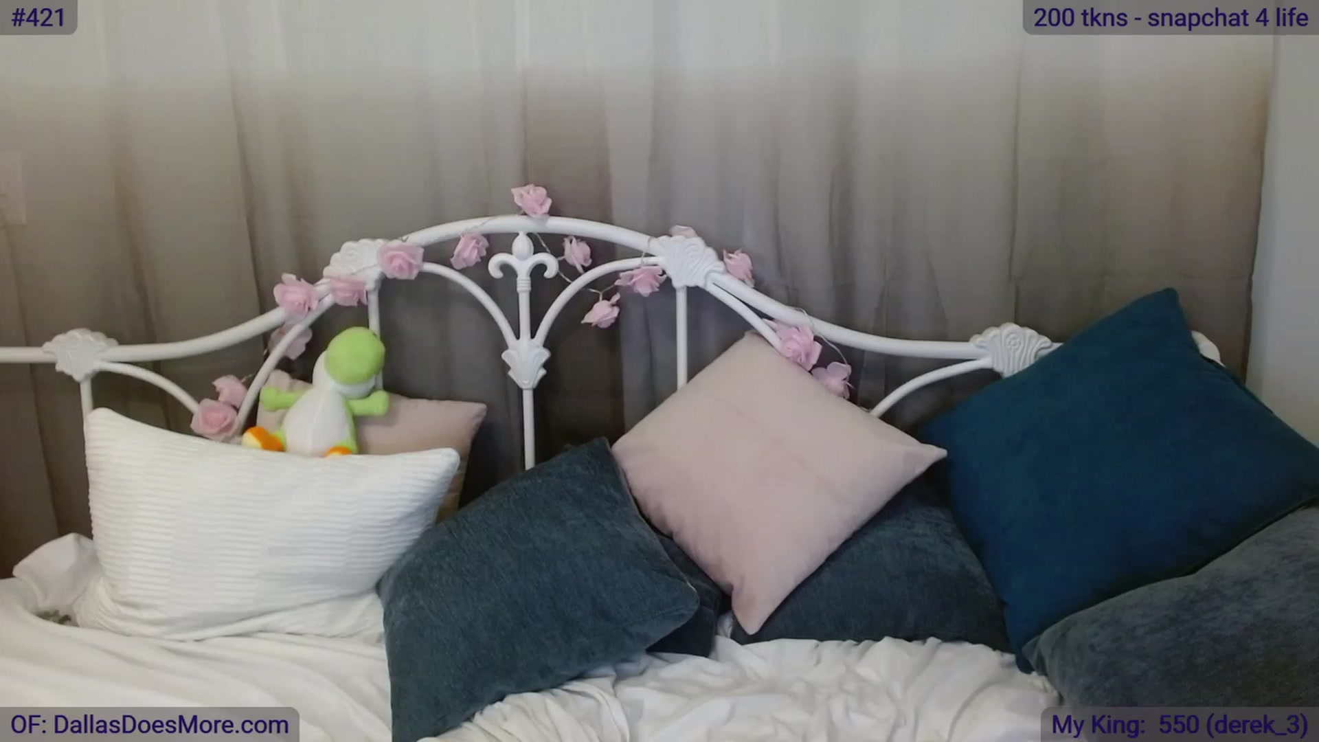 Gallery image thumbnail from DallasOhMy's myfreecams stream on, 07/13/2023, 01:21 image 8 of 20