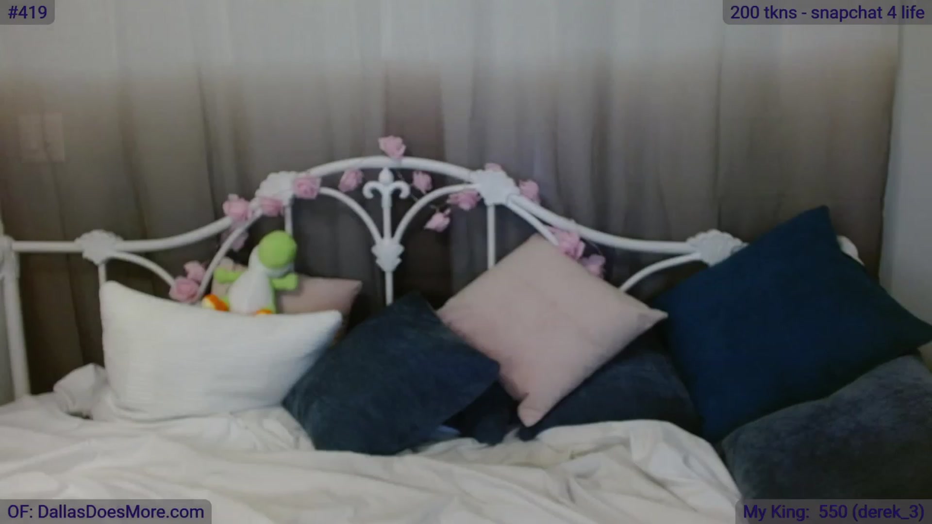 Gallery image thumbnail from DallasOhMy's myfreecams stream on, 07/13/2023, 01:21 image 10 of 20