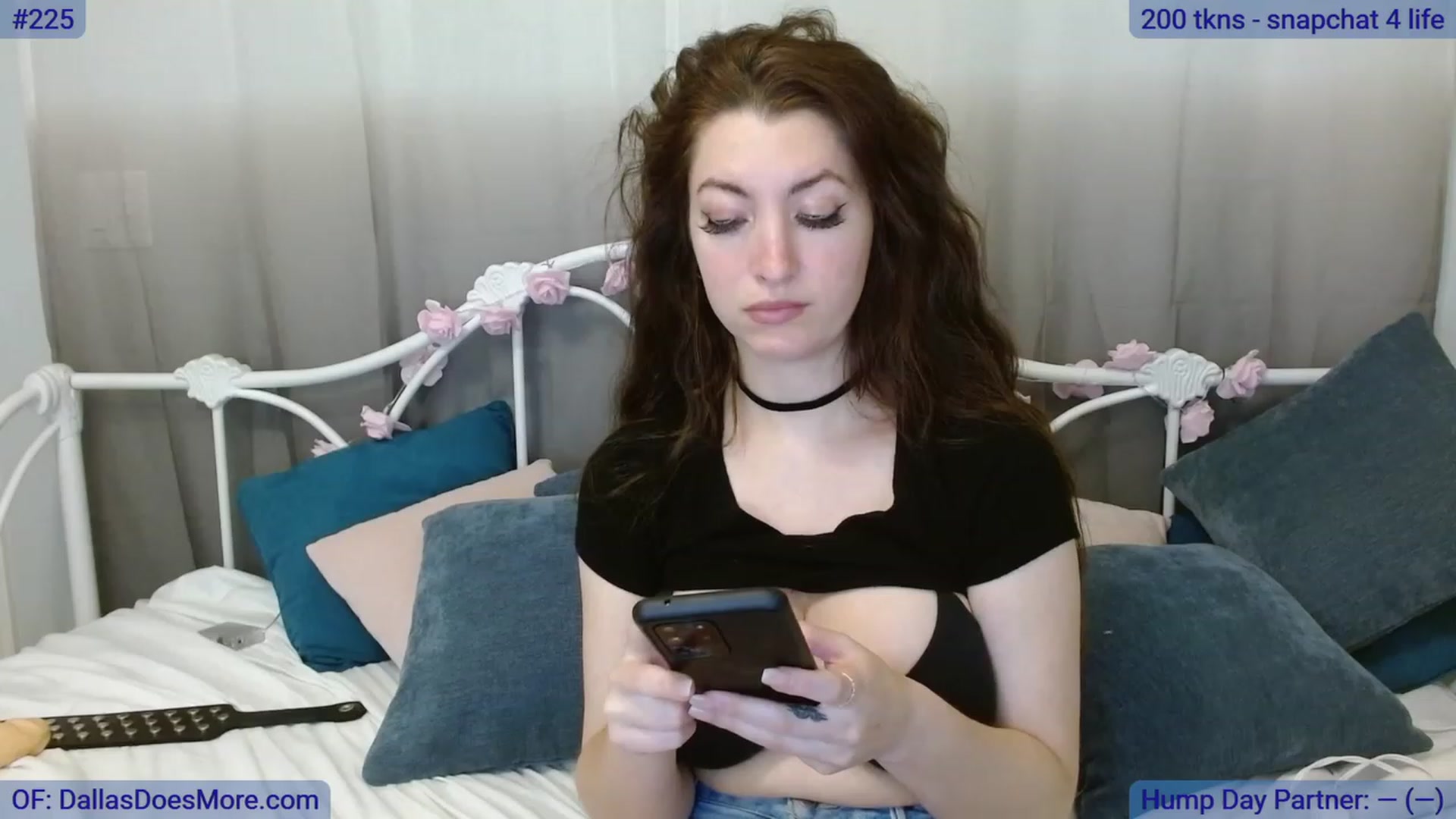 Gallery image thumbnail from DallasOhMy's myfreecams stream on, 07/19/2023, 21:34 image 2 of 20