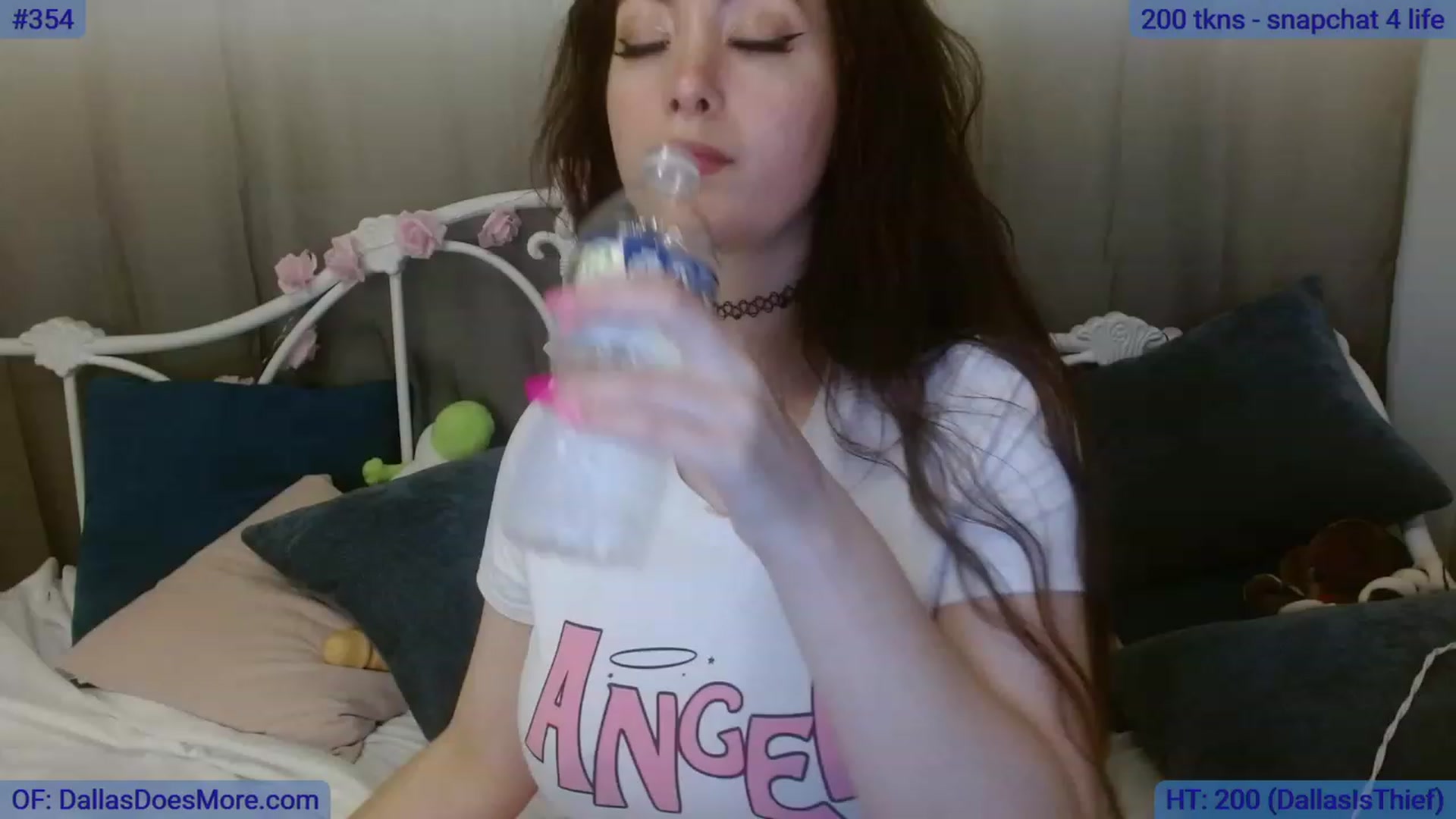 Gallery image thumbnail from DallasOhMy's myfreecams stream on, 08/01/2023, 02:13 image 15 of 20