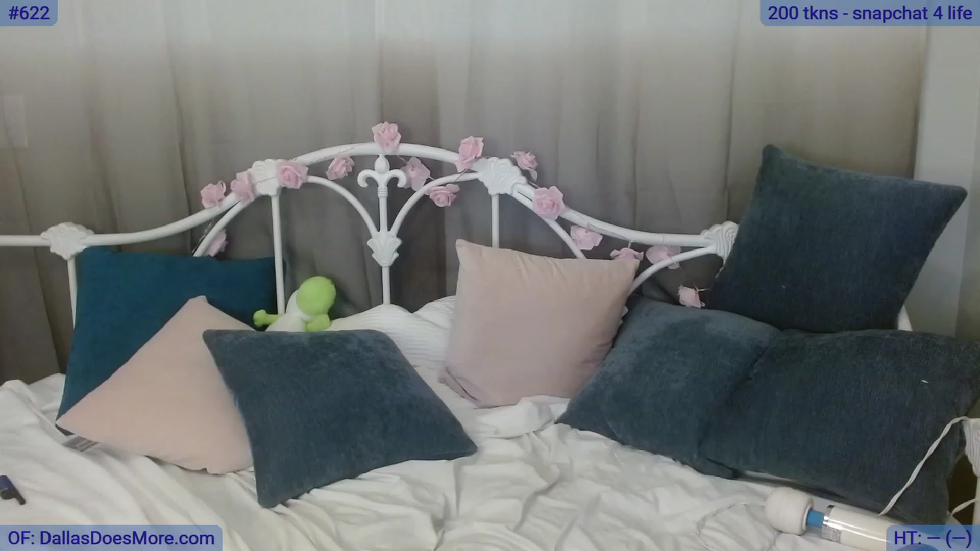 Gallery image thumbnail from DallasOhMy's myfreecams stream on, 08/03/2023, 18:38 image 1 of 20