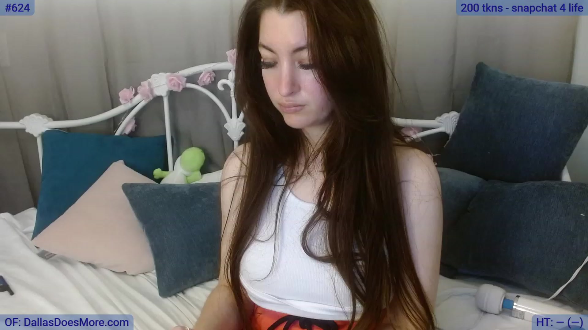 Gallery image thumbnail from DallasOhMy's myfreecams stream on, 08/03/2023, 18:38 image 7 of 20