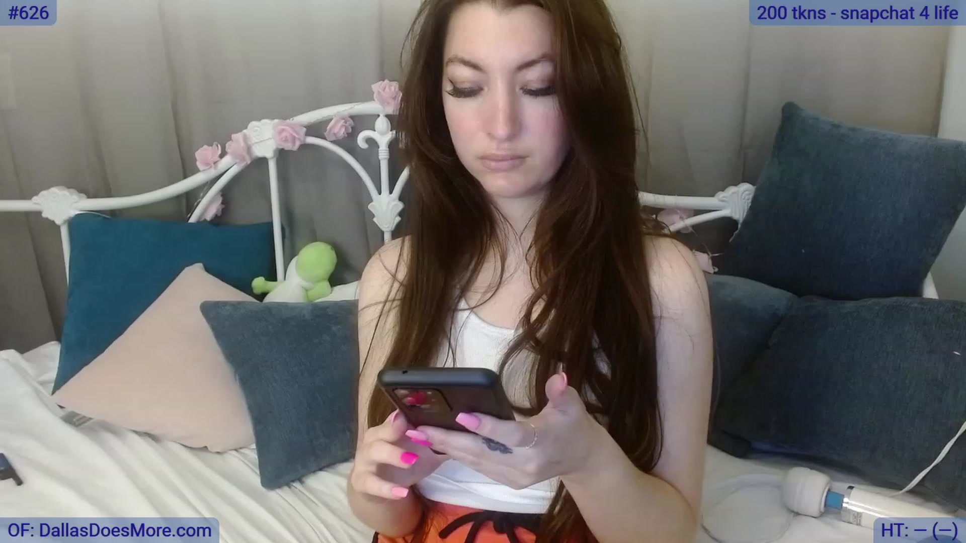 Gallery image thumbnail from DallasOhMy's myfreecams stream on, 08/03/2023, 18:38 image 8 of 20