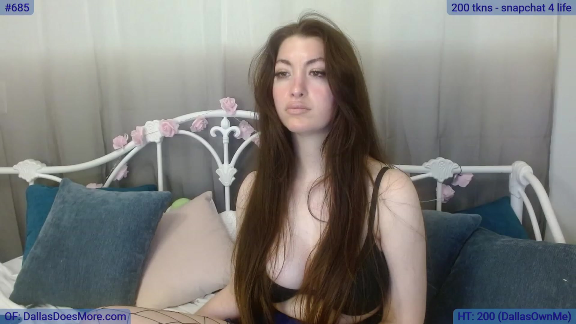 Gallery image thumbnail from DallasOhMy's myfreecams stream on, 08/04/2023, 02:15 image 15 of 20