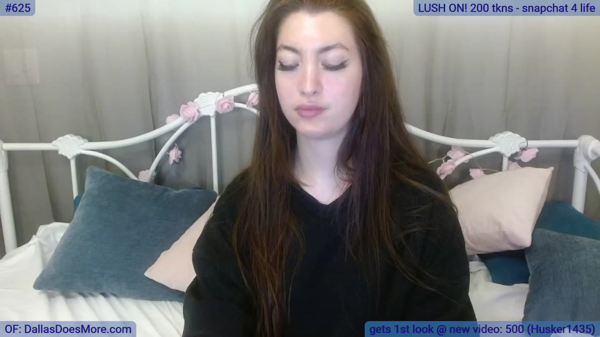 Gallery image thumbnail from DallasOhMy's myfreecams stream on, 08/10/2023, 03:00 image 18 of 20
