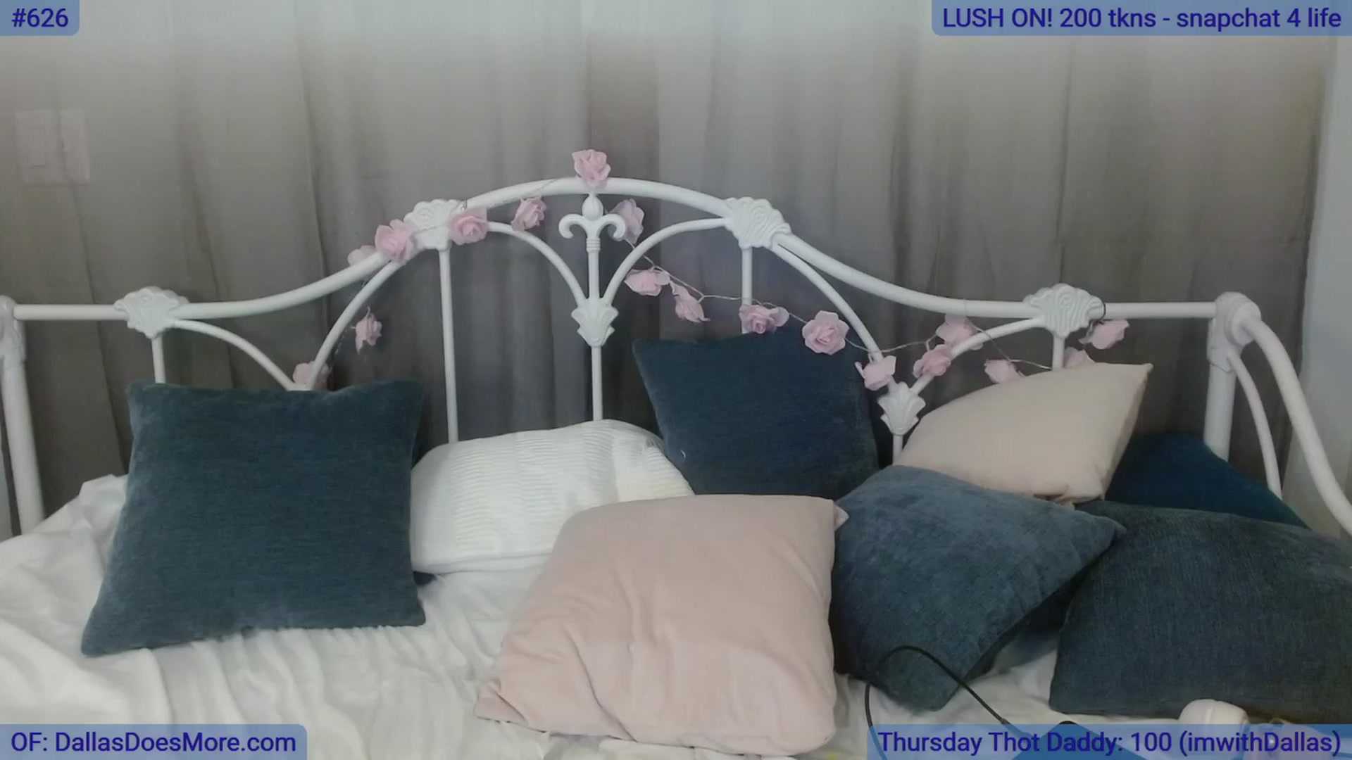 Gallery image thumbnail from DallasOhMy's myfreecams stream on, 08/10/2023, 22:06 image 16 of 20