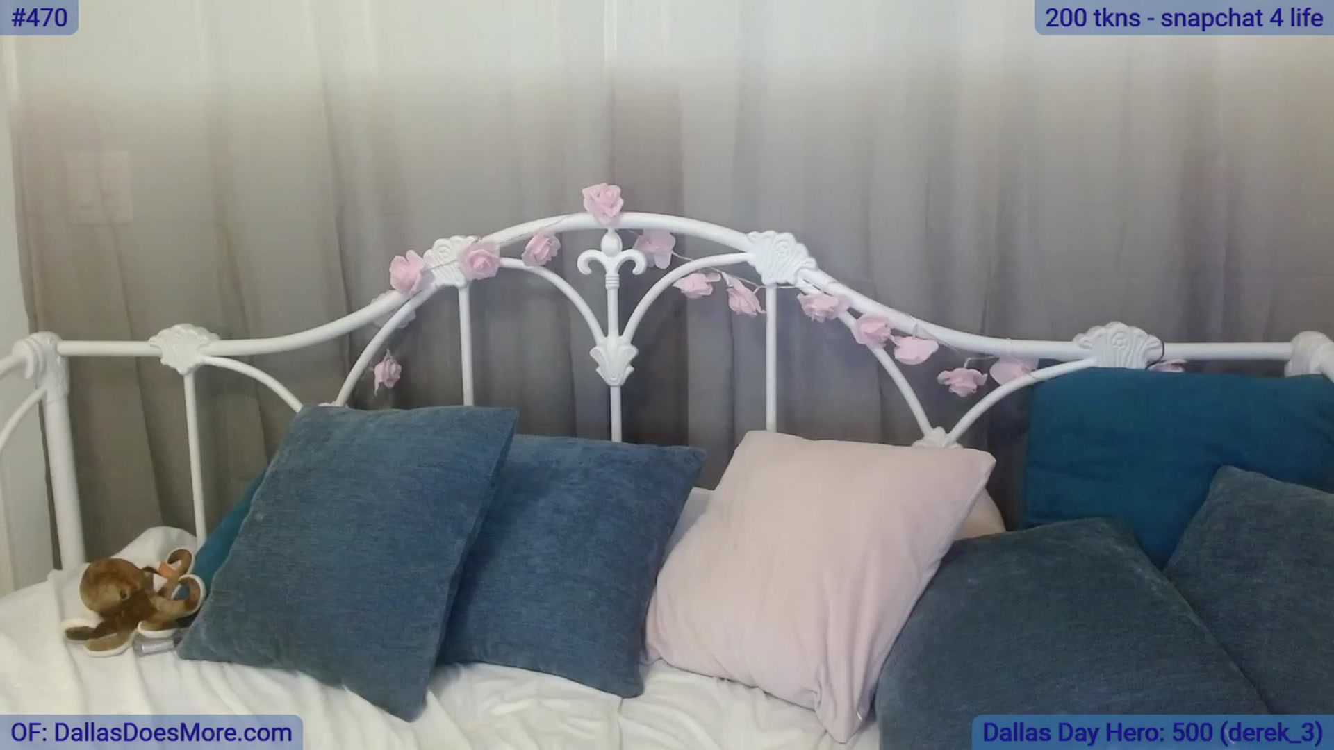 Gallery image thumbnail from DallasOhMy's myfreecams stream on, 08/14/2023, 02:25 image 10 of 20
