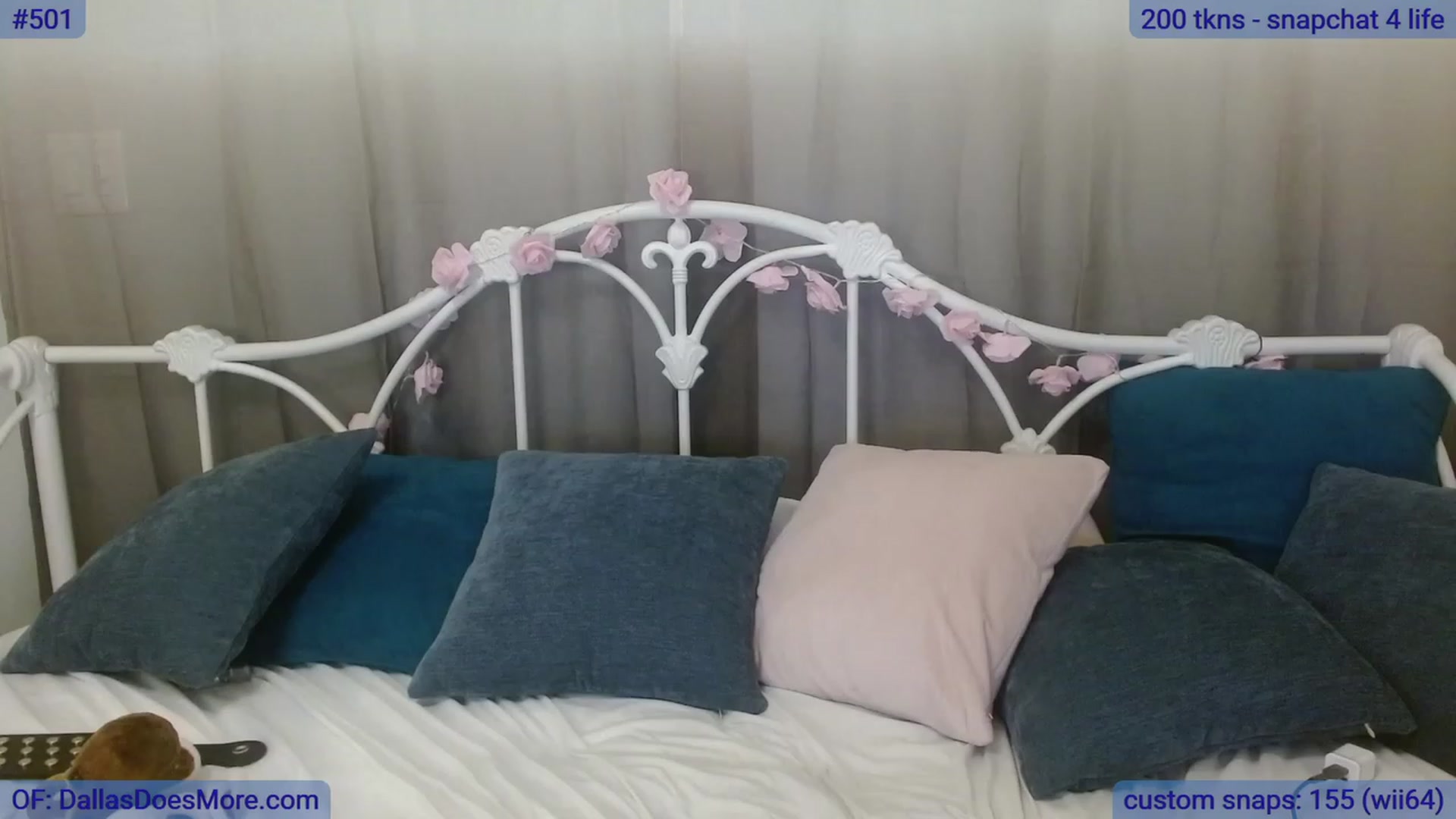 Gallery image thumbnail from DallasOhMy's myfreecams stream on, 08/14/2023, 21:39 image 4 of 20