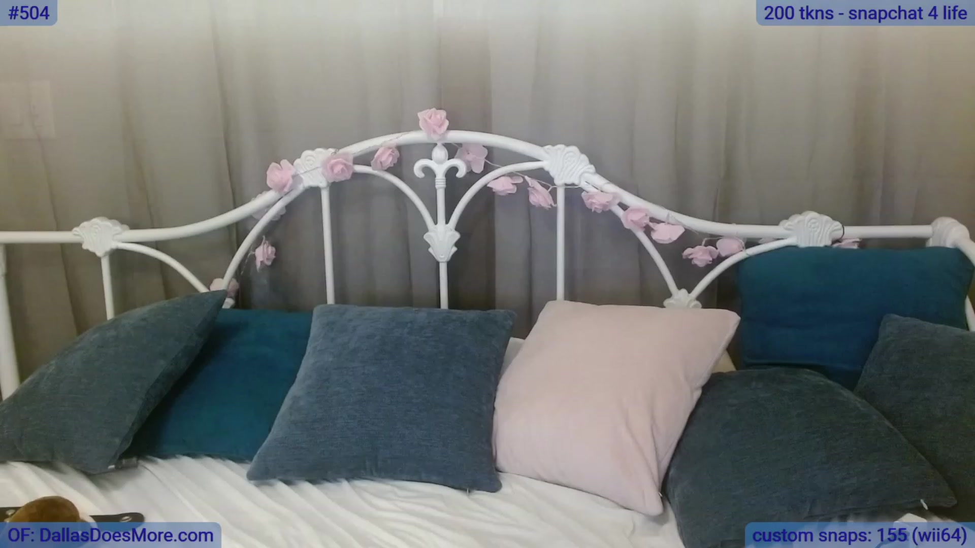 Gallery image thumbnail from DallasOhMy's myfreecams stream on, 08/14/2023, 21:39 image 17 of 20
