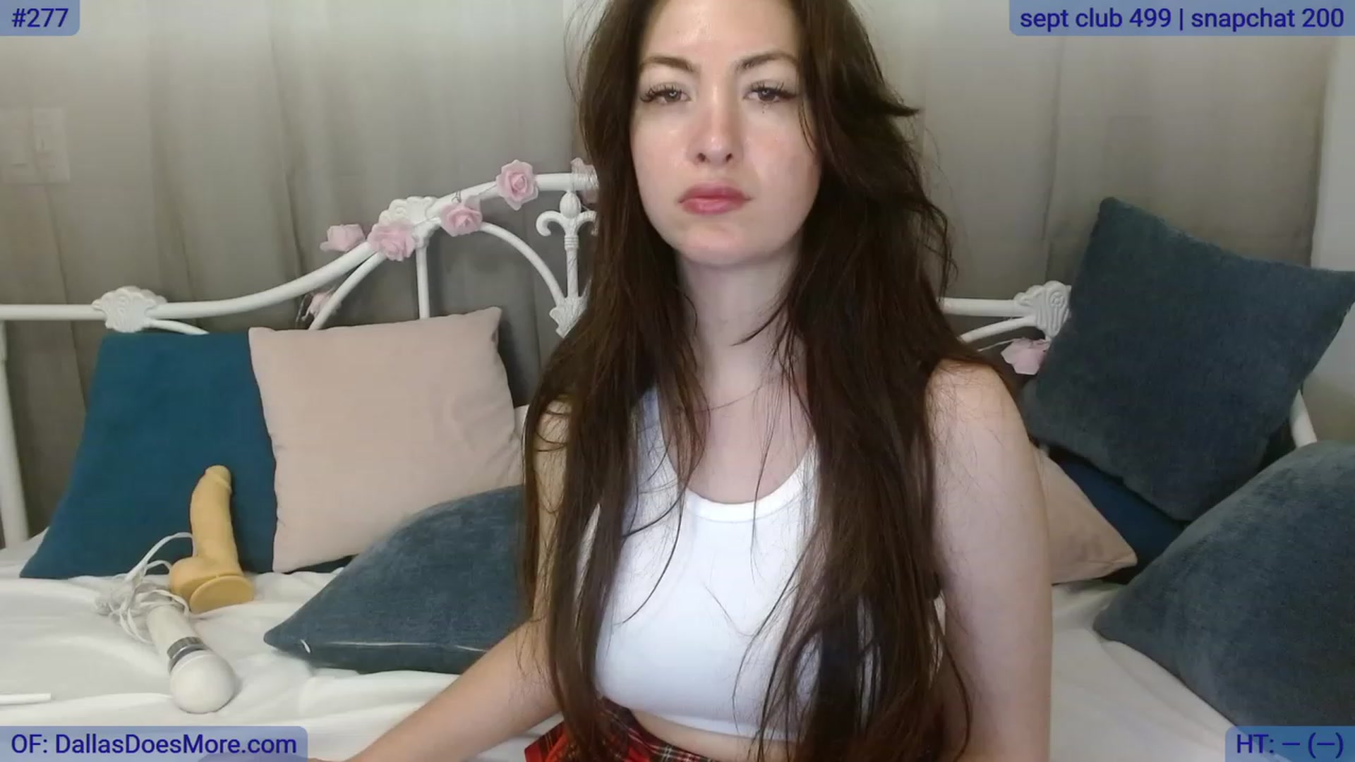 Gallery image thumbnail from DallasOhMy's myfreecams stream on, 09/21/2023, 01:09 image 1 of 20