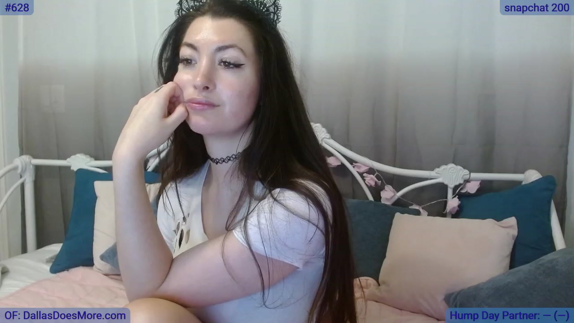 Gallery image thumbnail from DallasOhMy's myfreecams stream on, 10/11/2023, 23:31 image 4 of 20