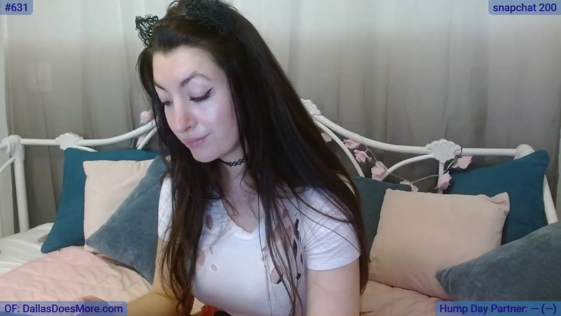 Gallery image thumbnail from DallasOhMy's myfreecams stream on, 10/11/2023, 23:31 image 17 of 20
