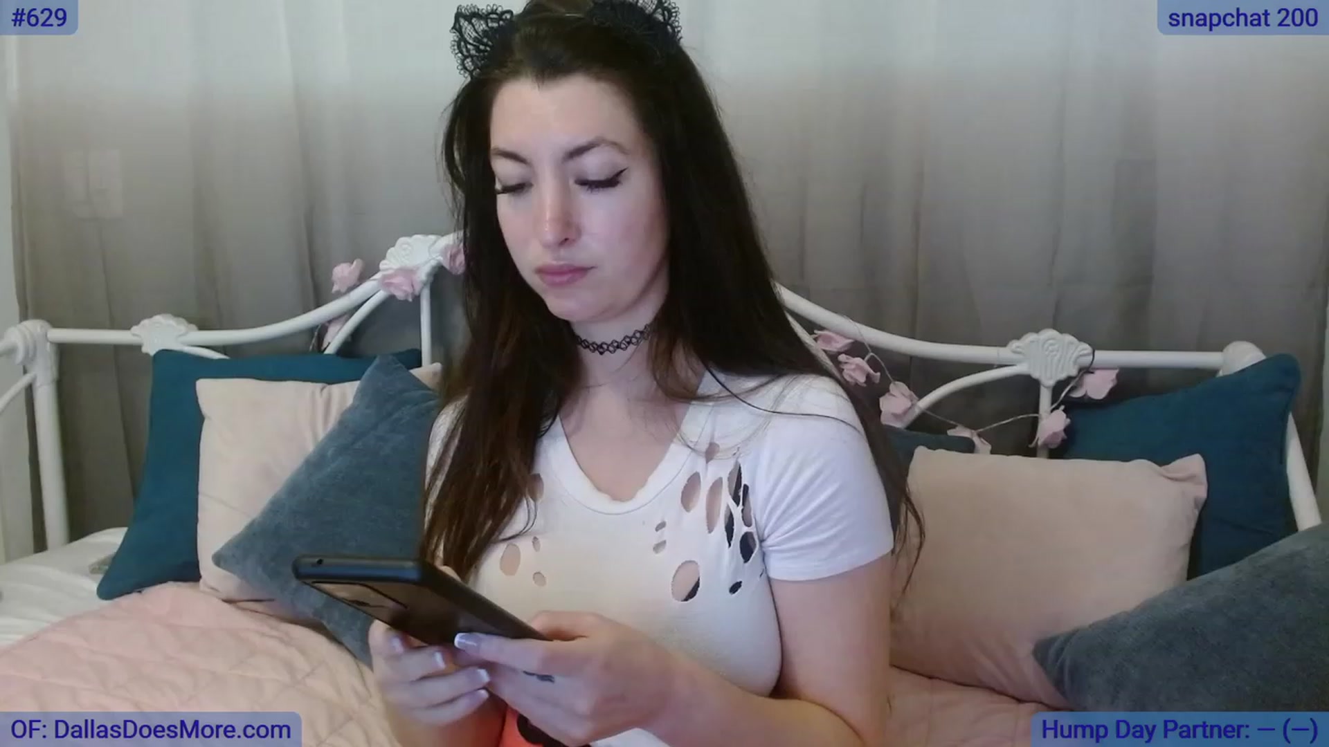 Gallery image thumbnail from DallasOhMy's myfreecams stream on, 10/11/2023, 23:31 image 10 of 20