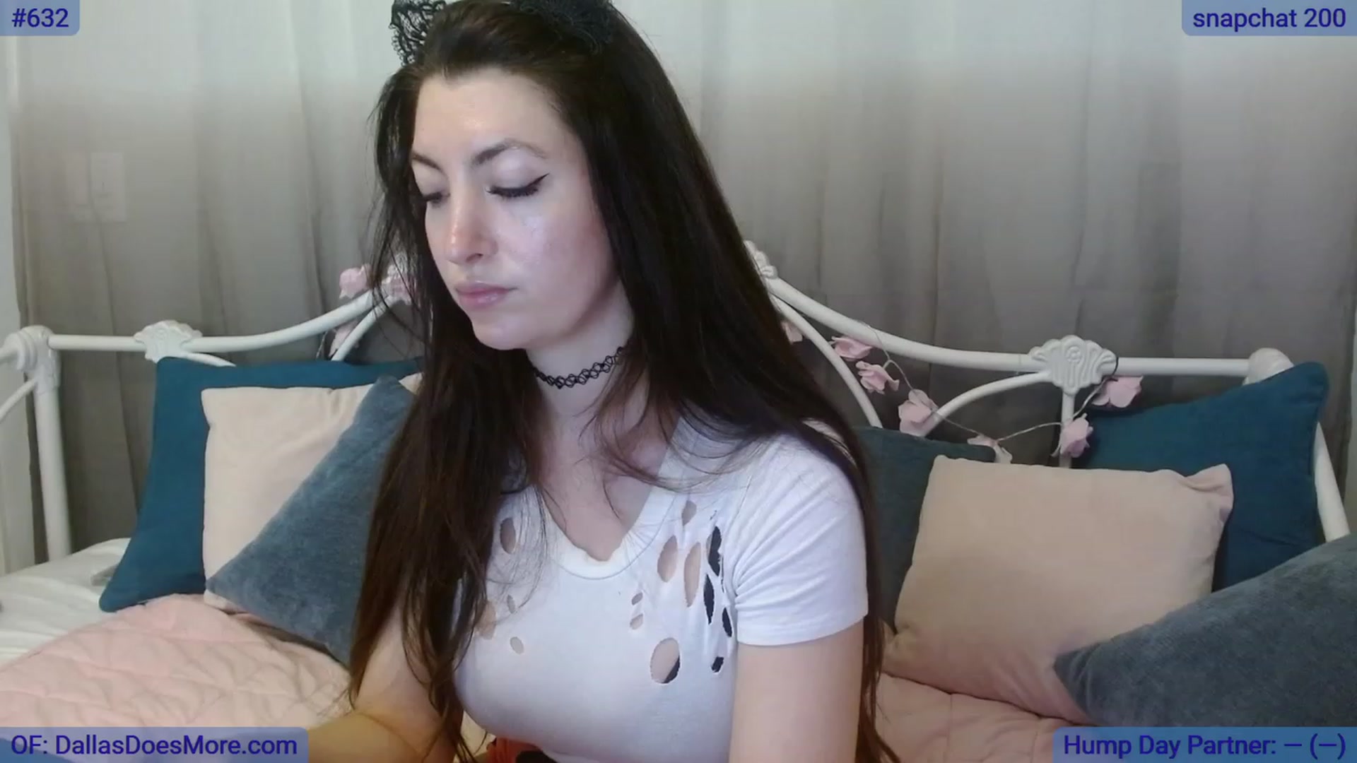 Gallery image thumbnail from DallasOhMy's myfreecams stream on, 10/11/2023, 23:31 image 20 of 20