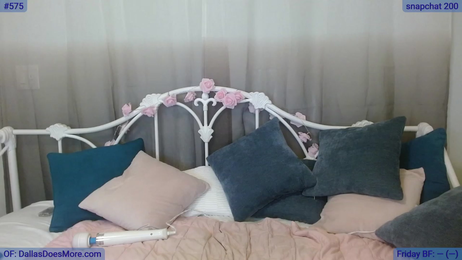 Gallery image thumbnail from DallasOhMy's myfreecams stream on, 10/14/2023, 24:01 image 5 of 20