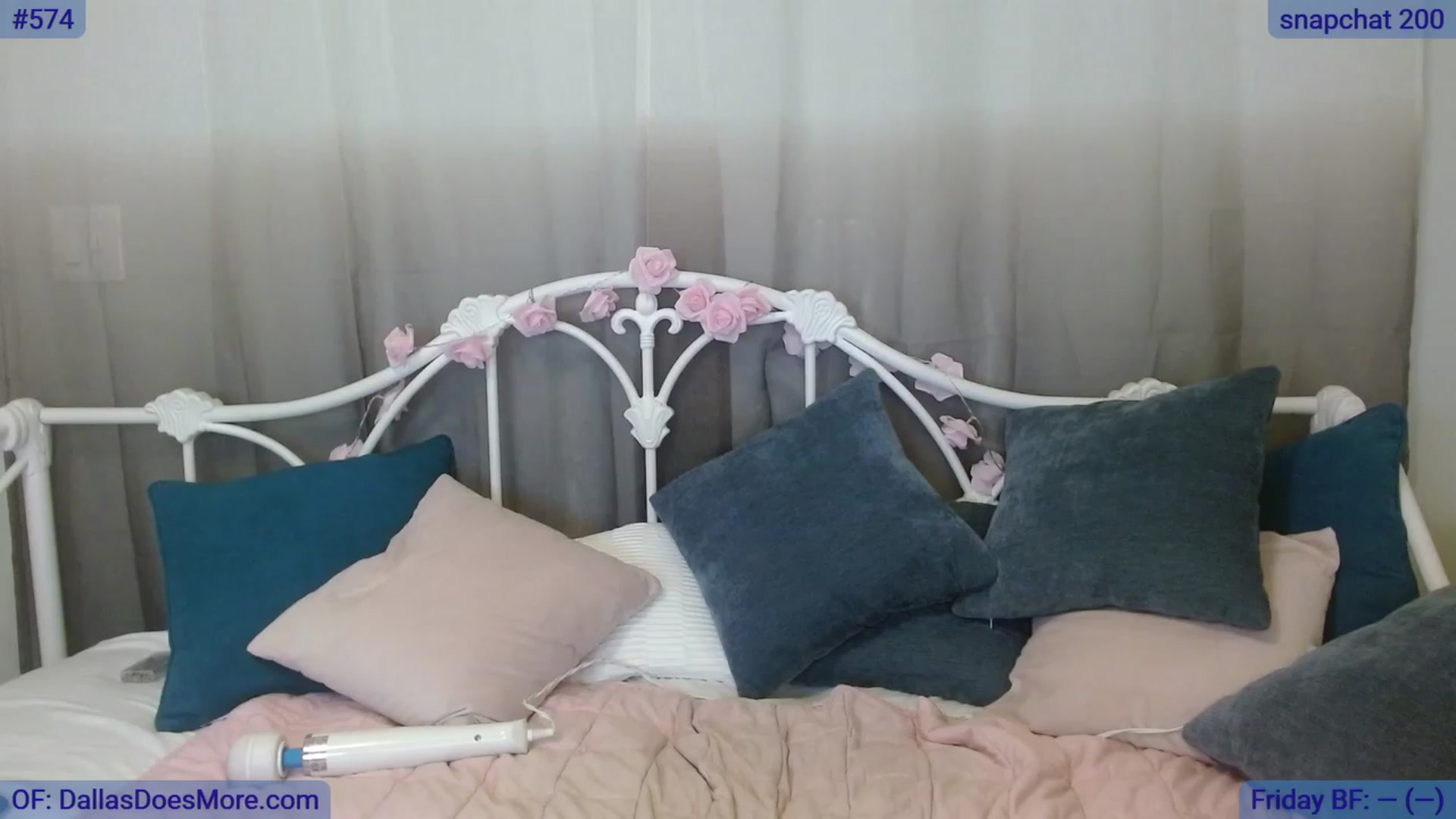Gallery image thumbnail from DallasOhMy's myfreecams stream on, 10/14/2023, 24:01 image 3 of 20