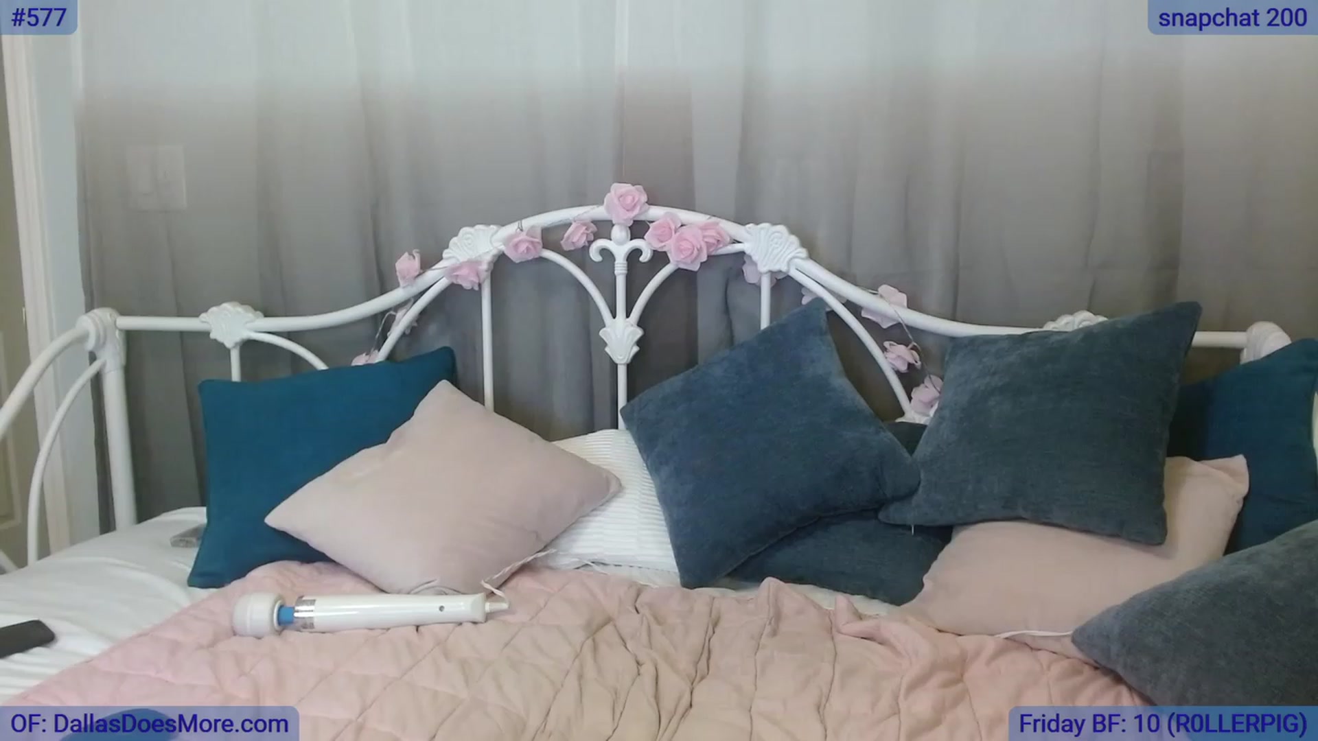 Gallery image thumbnail from DallasOhMy's myfreecams stream on, 10/14/2023, 24:23 image 16 of 20