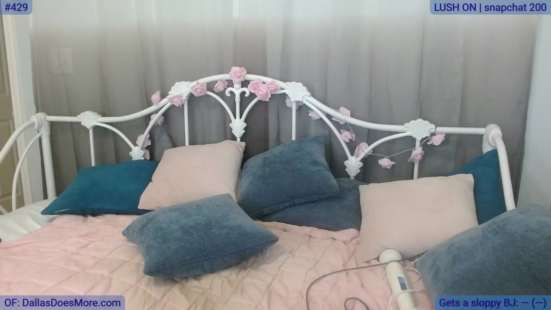 Gallery image thumbnail from DallasOhMy's myfreecams stream on, 10/18/2023, 21:53 image 1 of 20