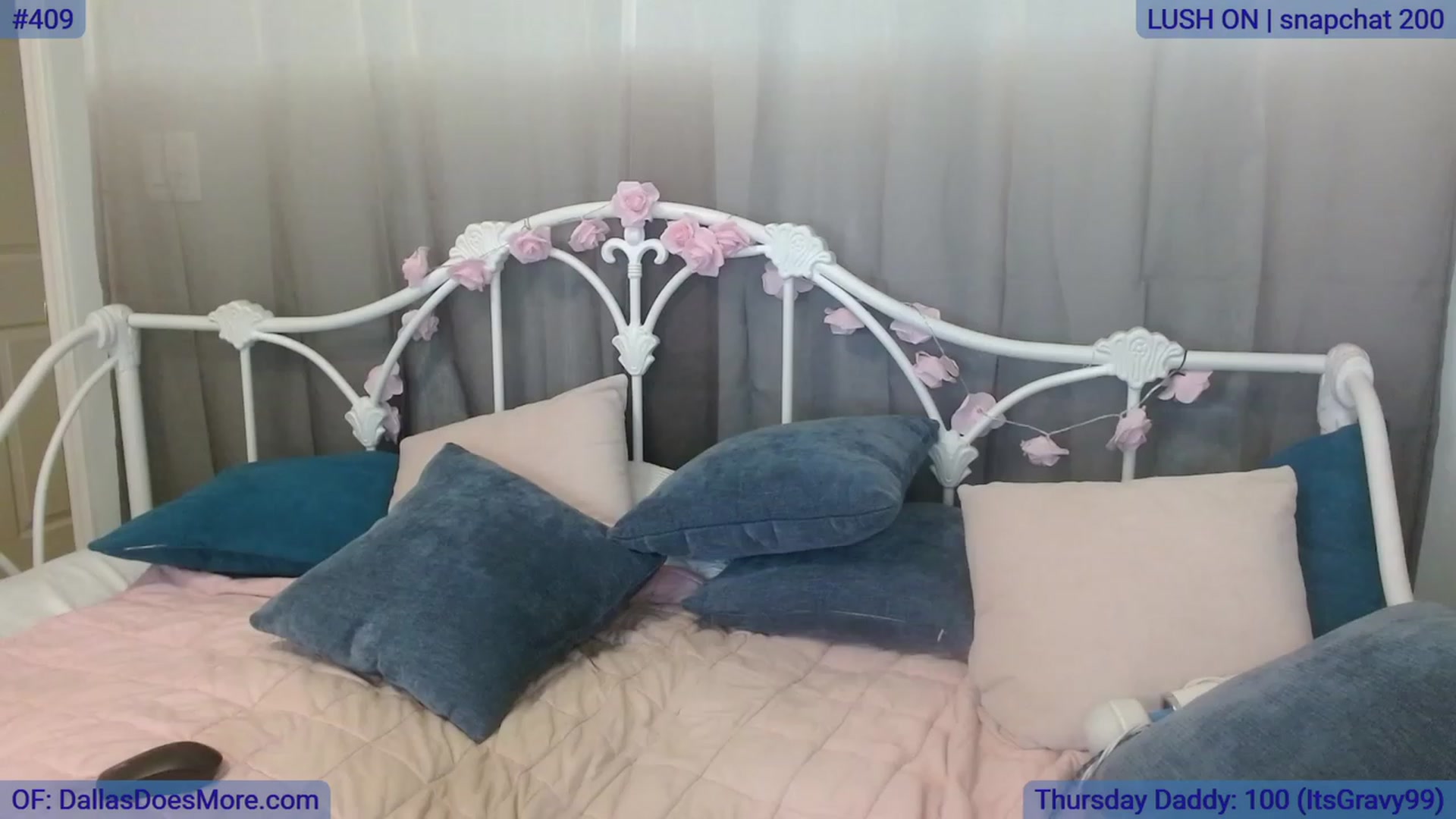 Gallery image thumbnail from DallasOhMy's myfreecams stream on, 10/19/2023, 23:16 image 12 of 20
