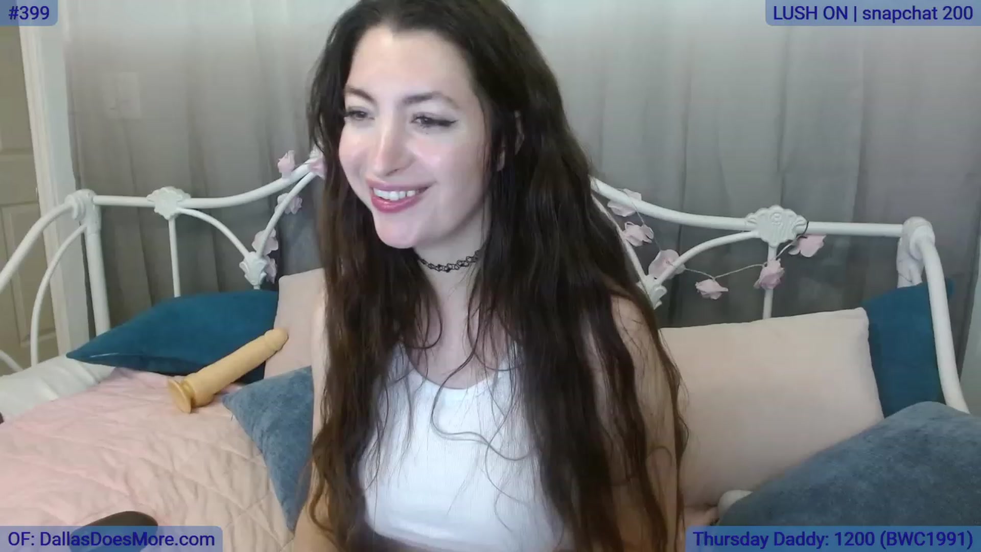 Gallery image thumbnail from DallasOhMy's myfreecams stream on, 10/20/2023, 02:09 image 9 of 20