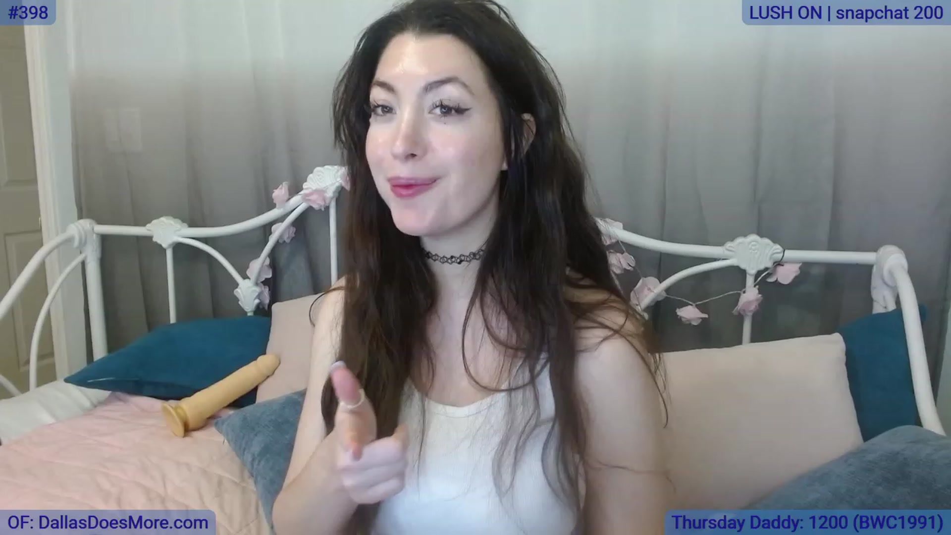 Gallery image thumbnail from DallasOhMy's myfreecams stream on, 10/20/2023, 02:09 image 6 of 20