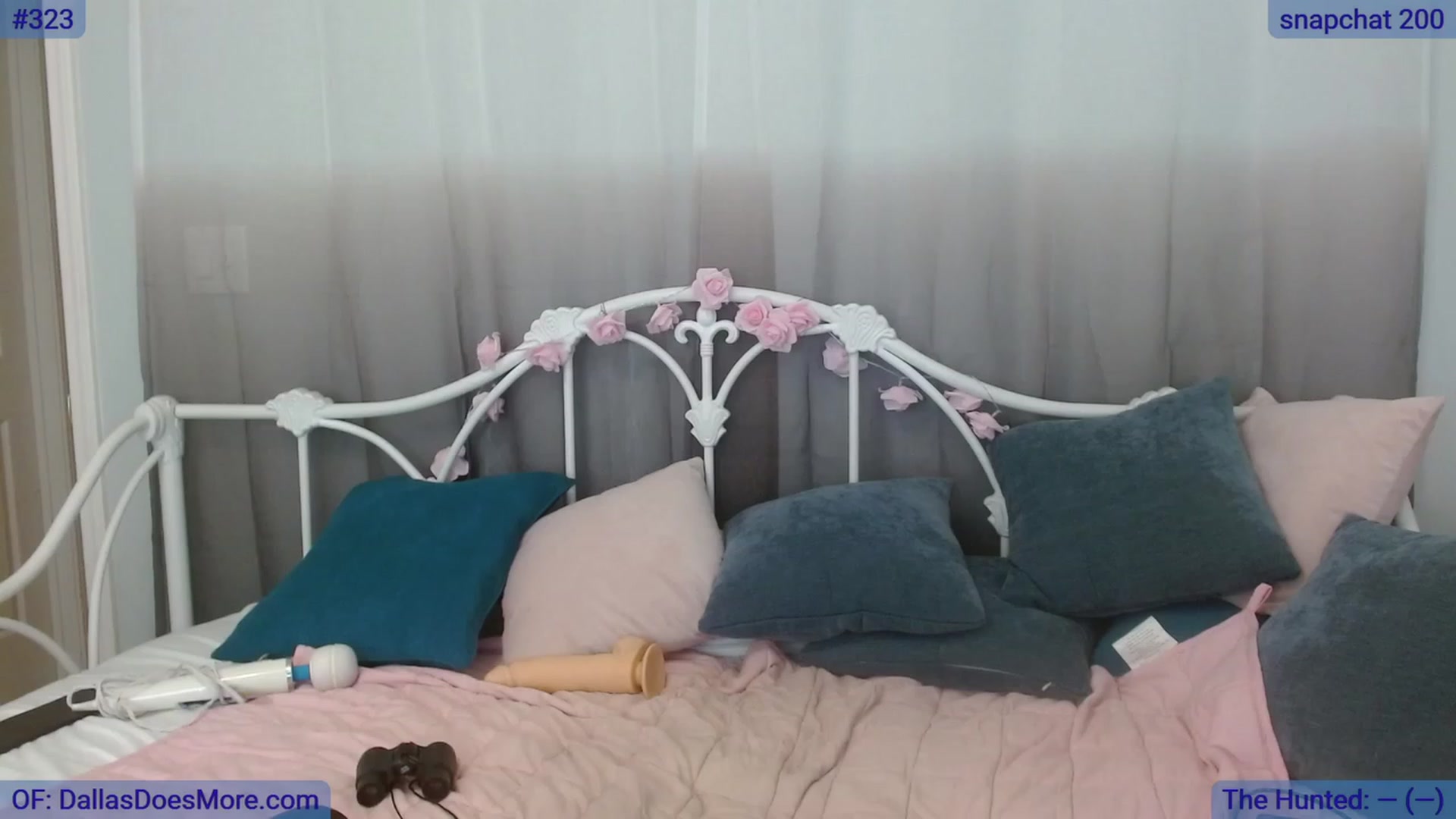 Gallery image thumbnail from DallasOhMy's myfreecams stream on, 10/22/2023, 21:39 image 4 of 20