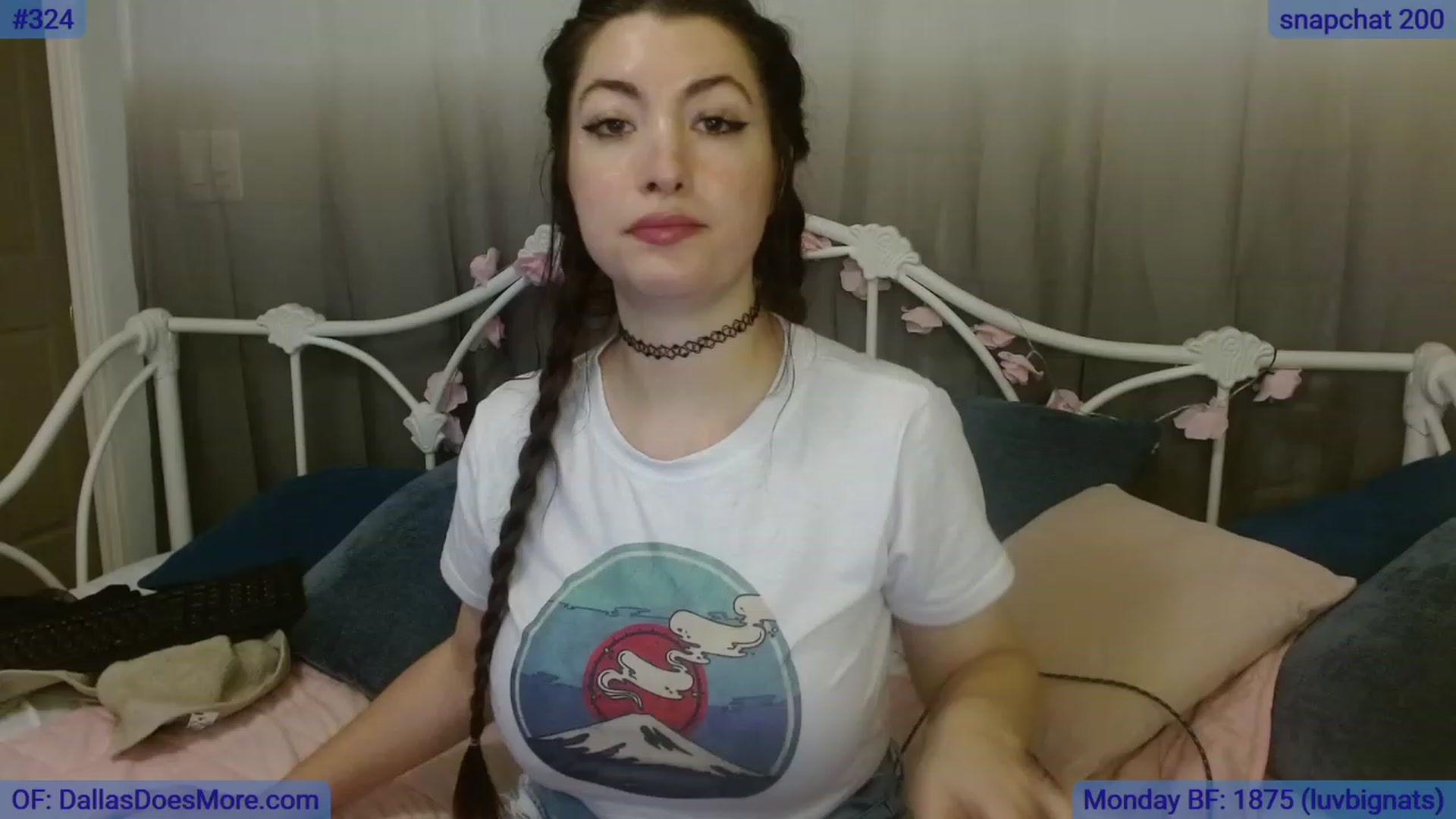 Gallery image thumbnail from DallasOhMy's myfreecams stream on, 10/24/2023, 02:11 image 19 of 20