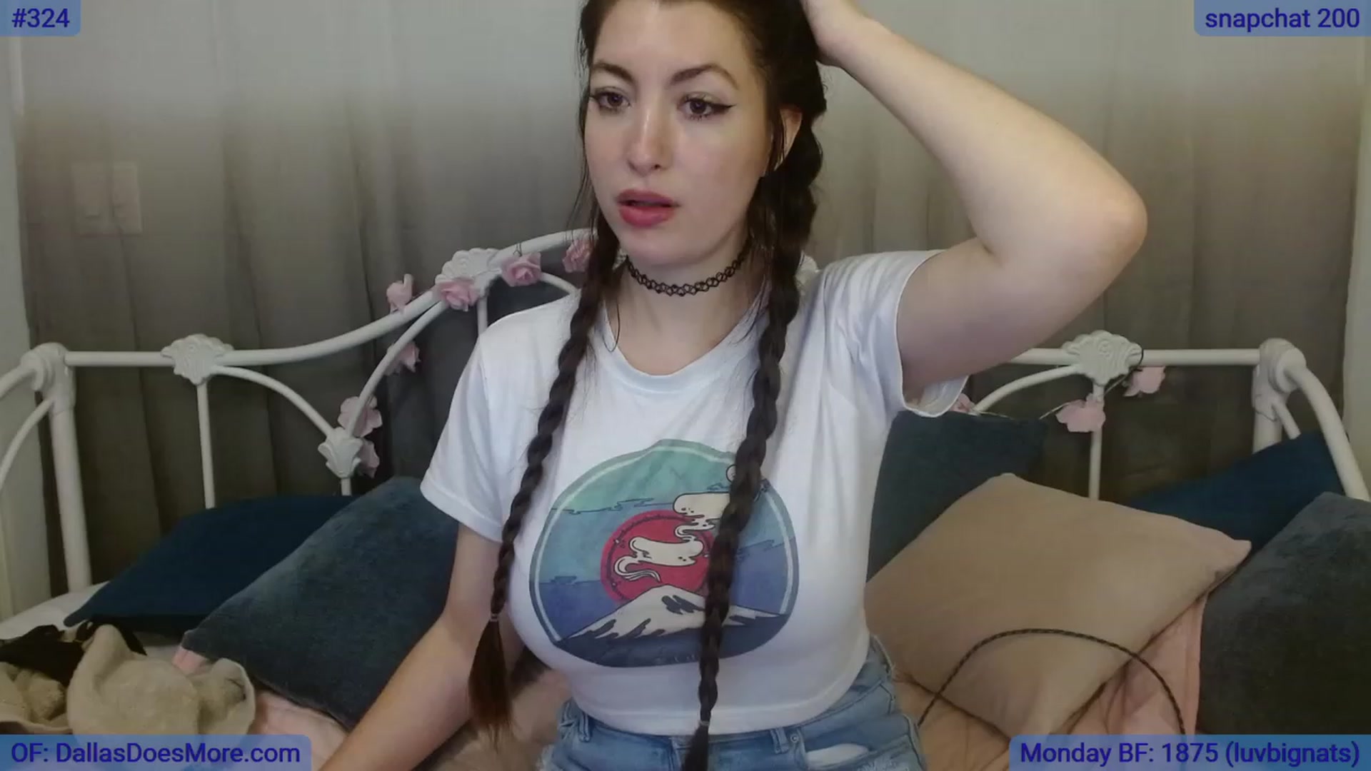 Gallery image thumbnail from DallasOhMy's myfreecams stream on, 10/24/2023, 02:11 image 17 of 20