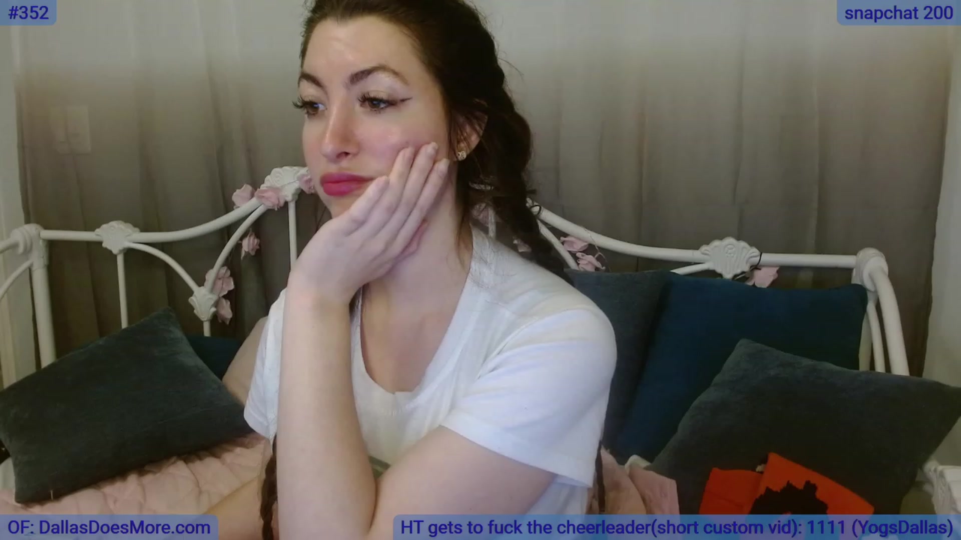 Gallery image thumbnail from DallasOhMy's myfreecams stream on, 10/30/2023, 01:49 image 8 of 20